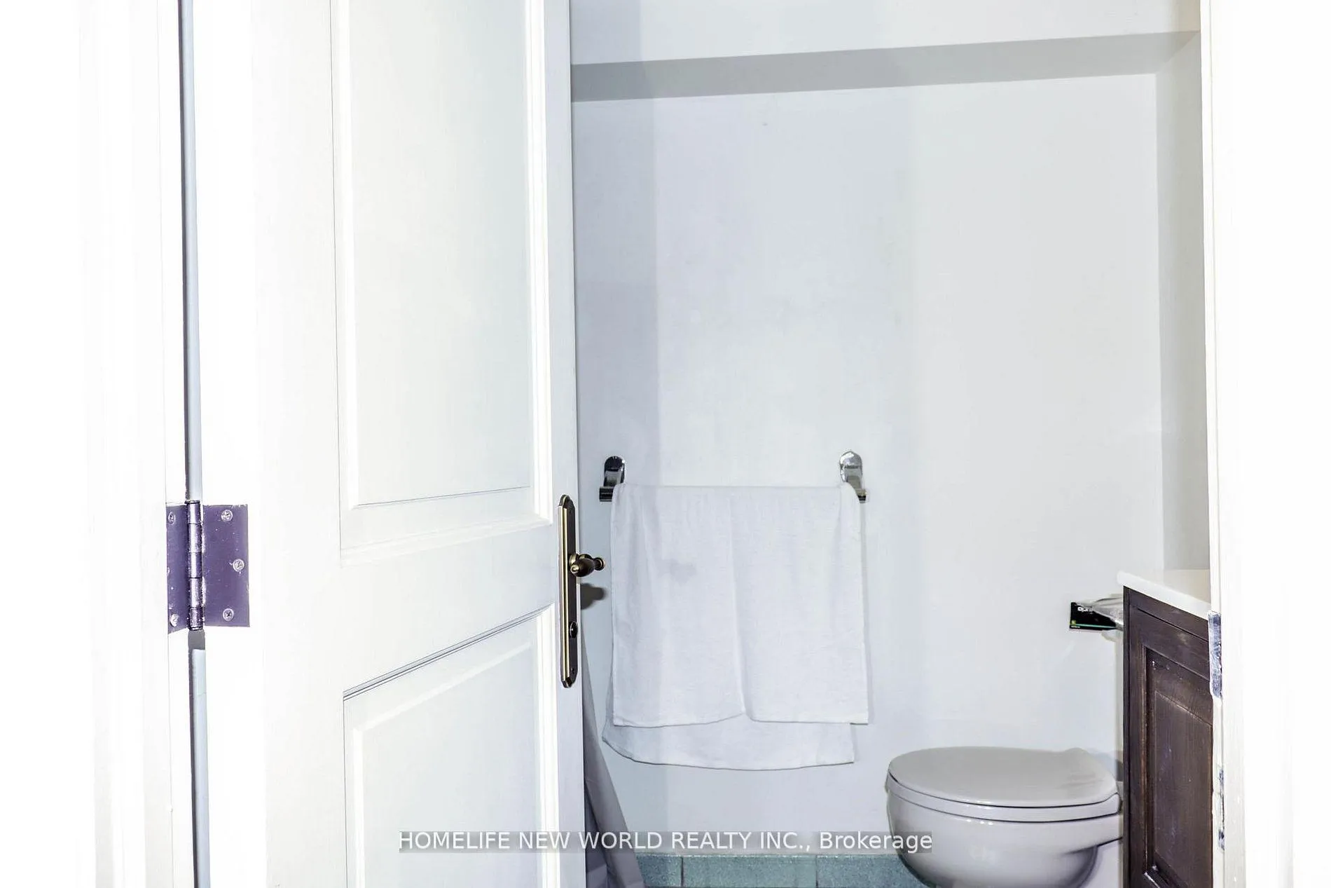 Photo 14 of Unit Bsmt, 222 Markham Street, Toronto, Trinity-Bellwoods — HOMEH