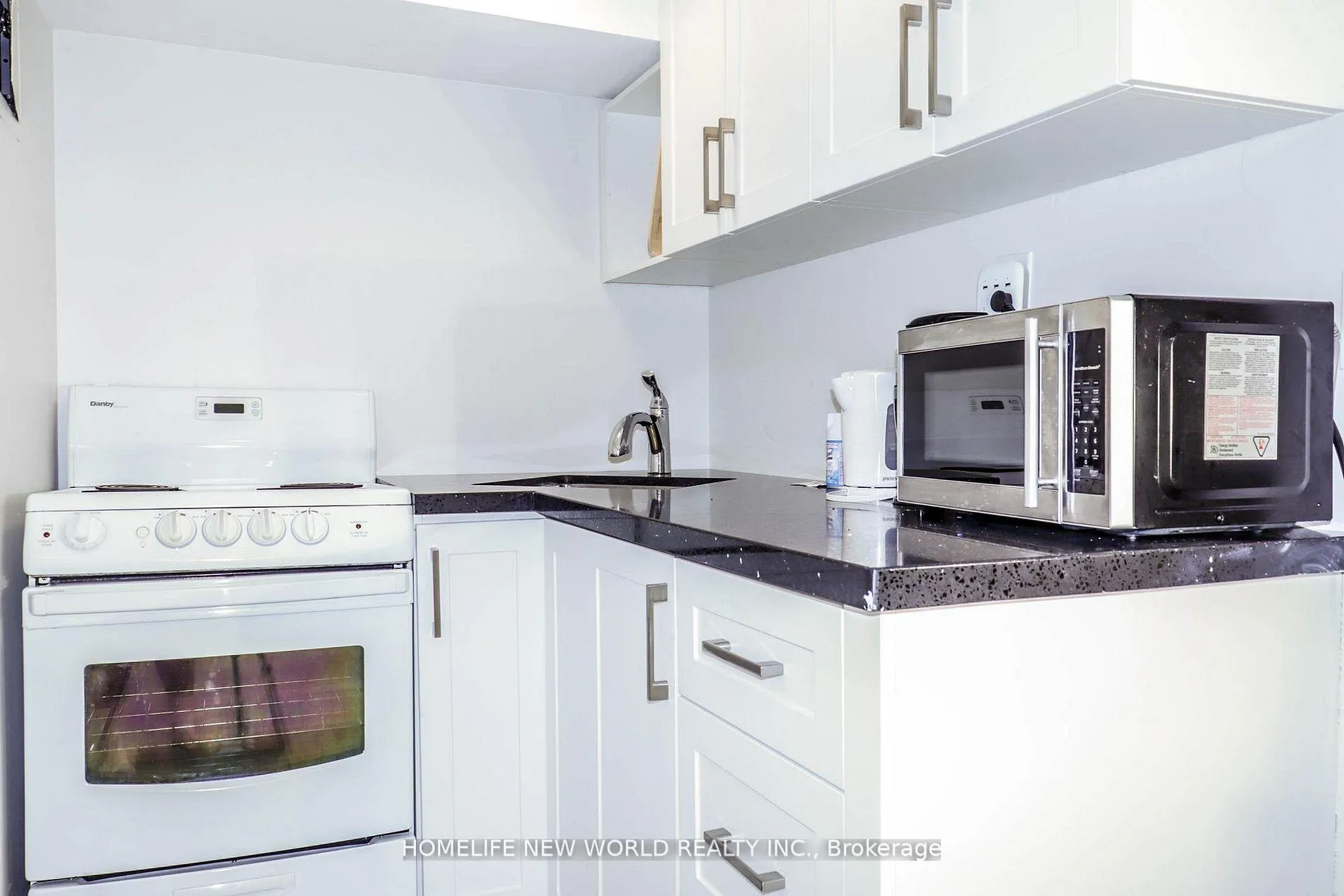 Photo 18 of Unit Bsmt, 222 Markham Street, Toronto, Trinity-Bellwoods — HOMEH