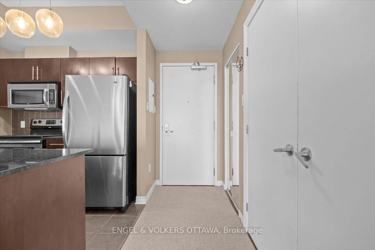 Photo 4 of Unit 1903, 70 Landry Street, Ottawa, Vanier — HOMEH