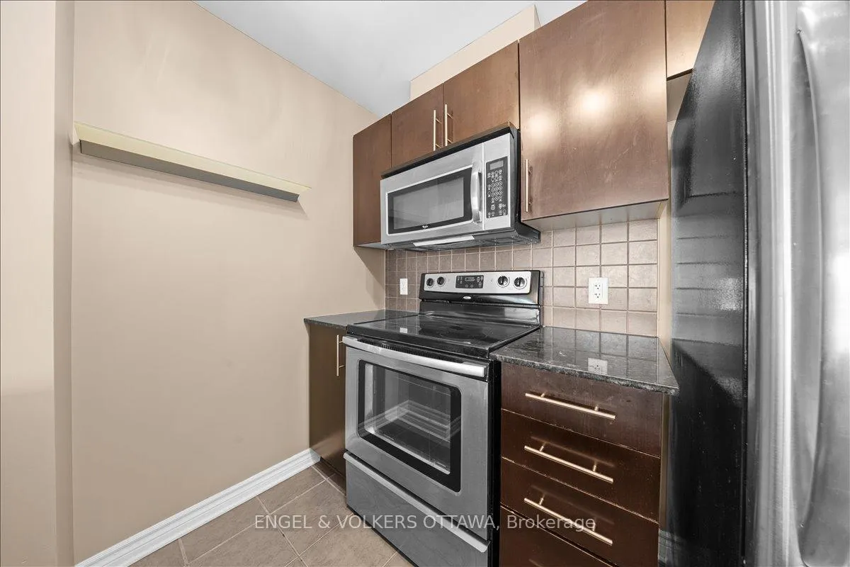 Photo 8 of Unit 1903, 70 Landry Street, Ottawa, Vanier — HOMEH