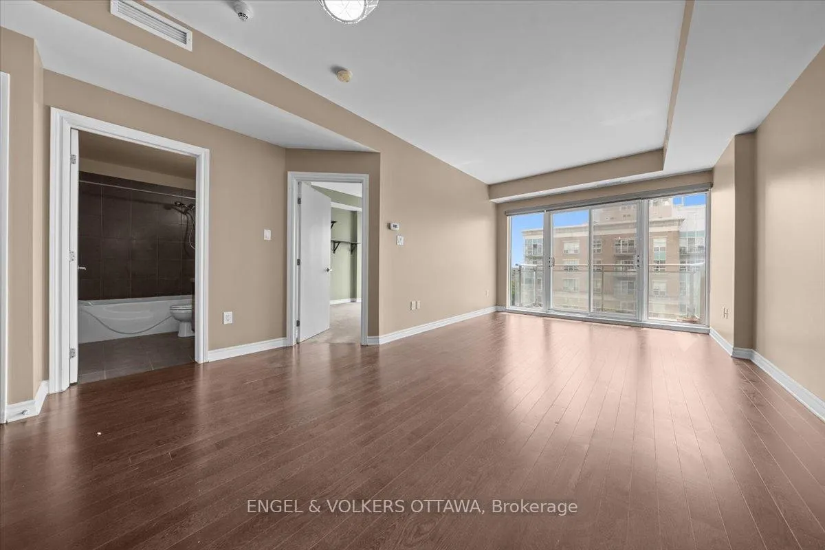 Photo 13 of Unit 1903, 70 Landry Street, Ottawa, Vanier — HOMEH