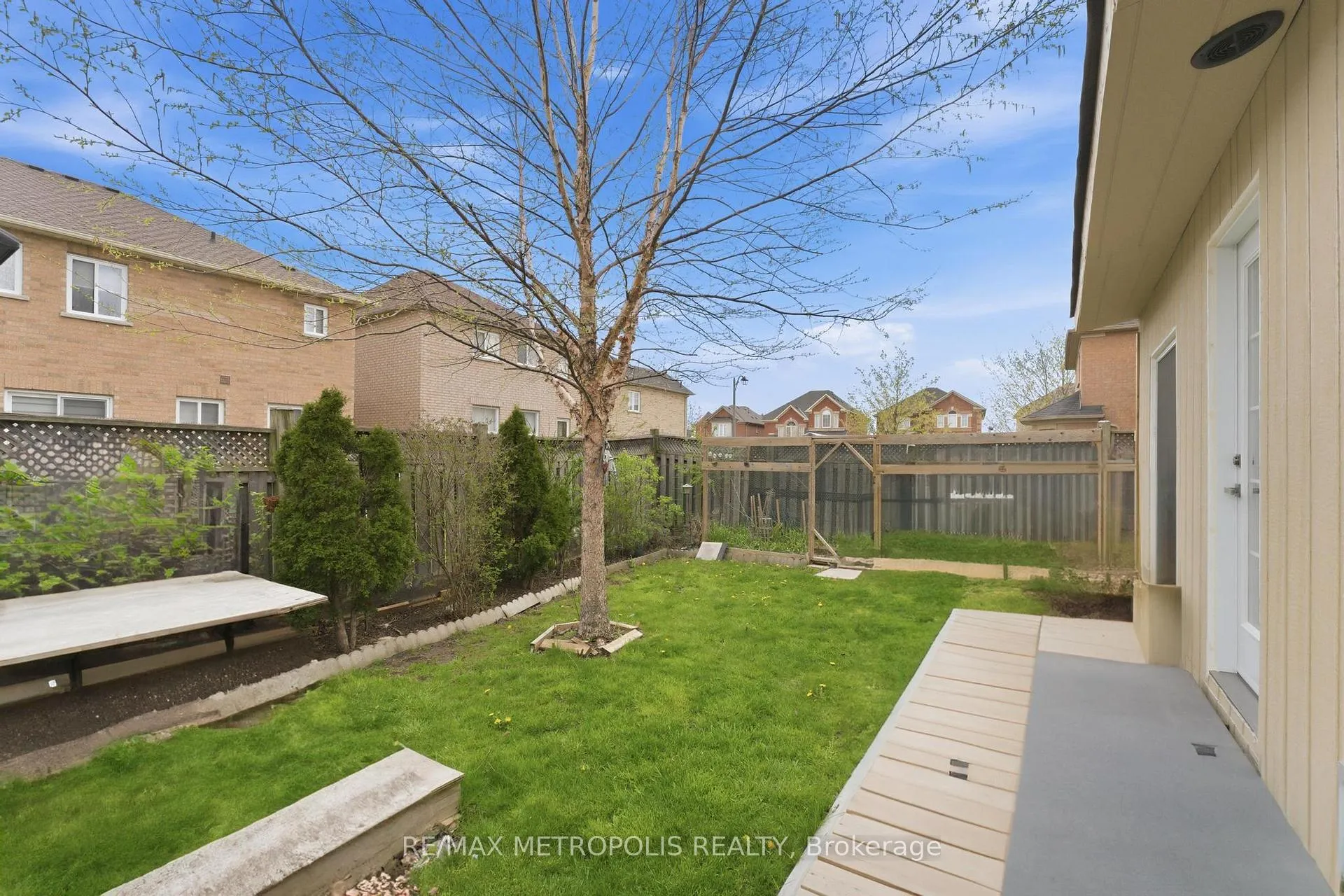 Photo 47 of 9 Tan Lane, Brampton, Bram East — HOMEH