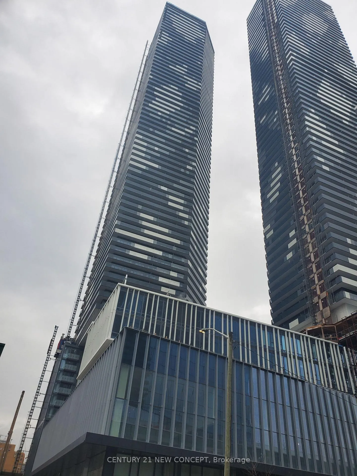 Photo 2 of Unit 1612, 55 Cooper Street, Toronto, Waterfront Communities — HOMEH