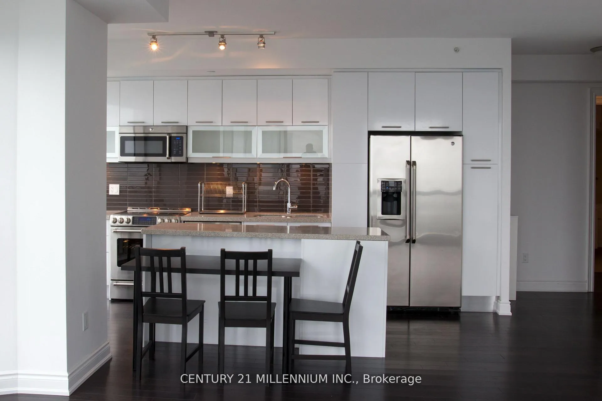 Front of Unit 7002, 388 Yonge Street