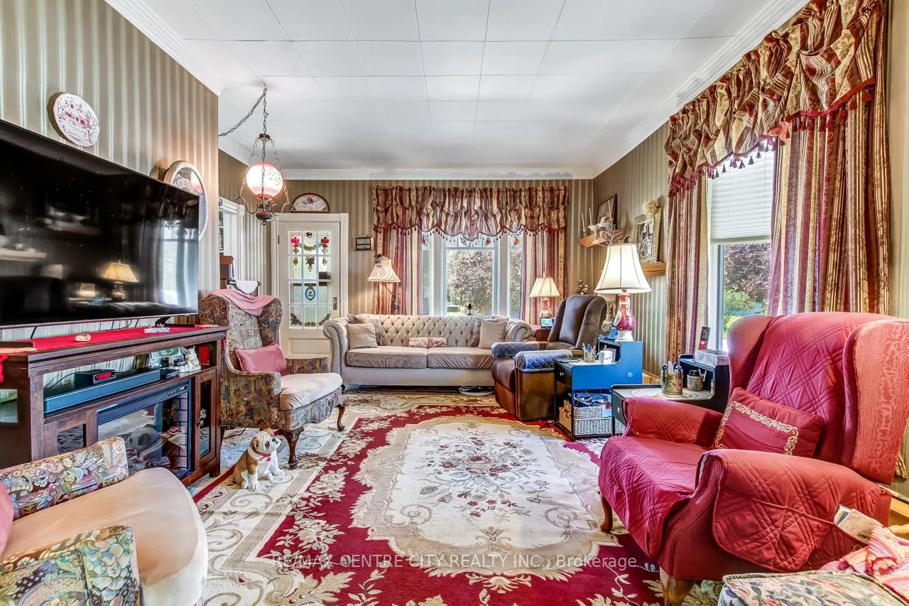 Photo 6 of 40024 Talbot Line, Southwold, Talbotville — HOMEH