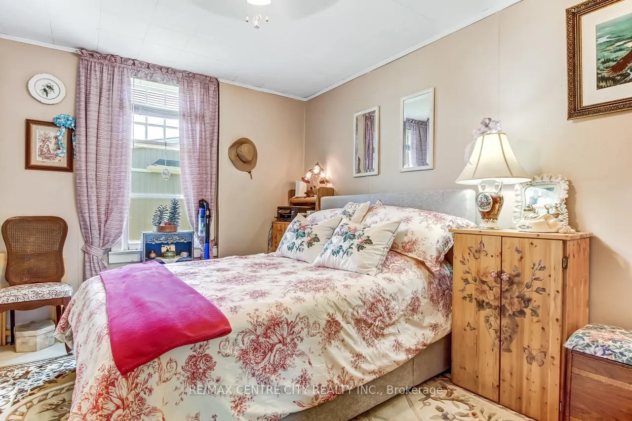 Photo 11 of 40024 Talbot Line, Southwold, Talbotville — HOMEH