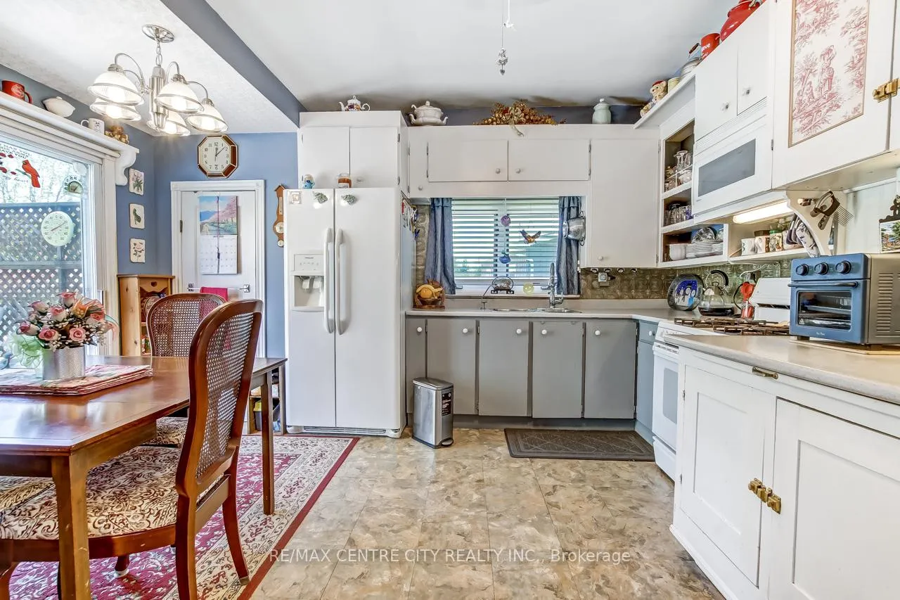 Photo 12 of 40024 Talbot Line, Southwold, Talbotville — HOMEH