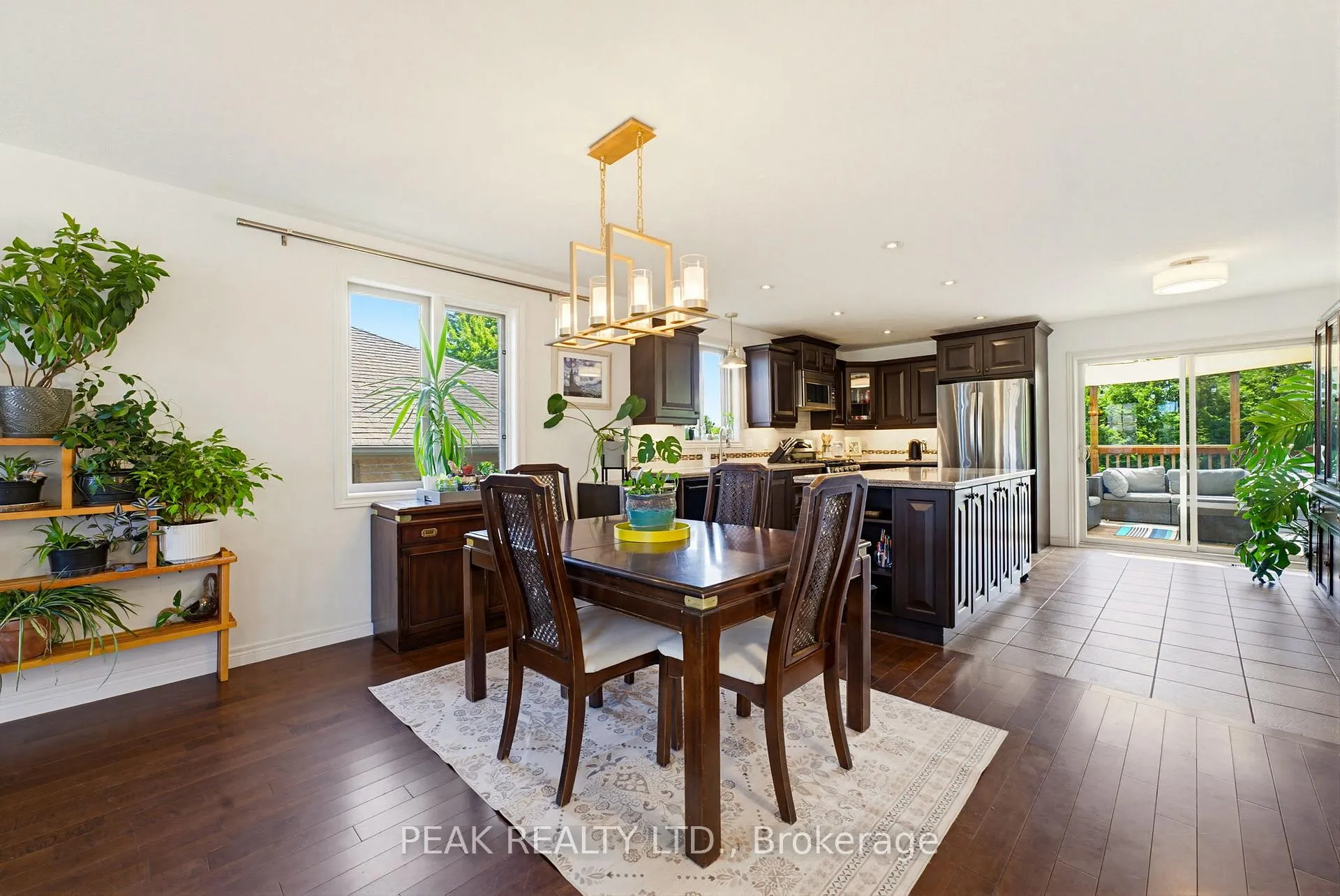Photo 7 of 118 Willits Crescent, Brant, South Dumfries — HOMEH