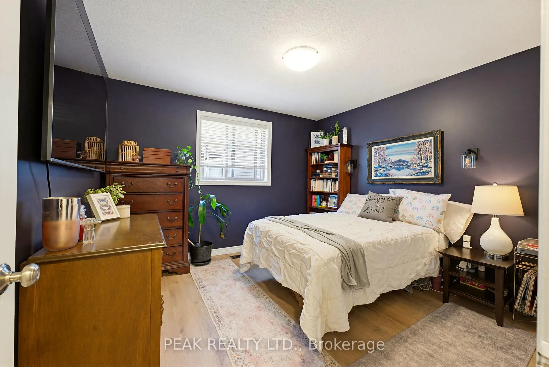 Photo 12 of 118 Willits Crescent, Brant, South Dumfries — HOMEH