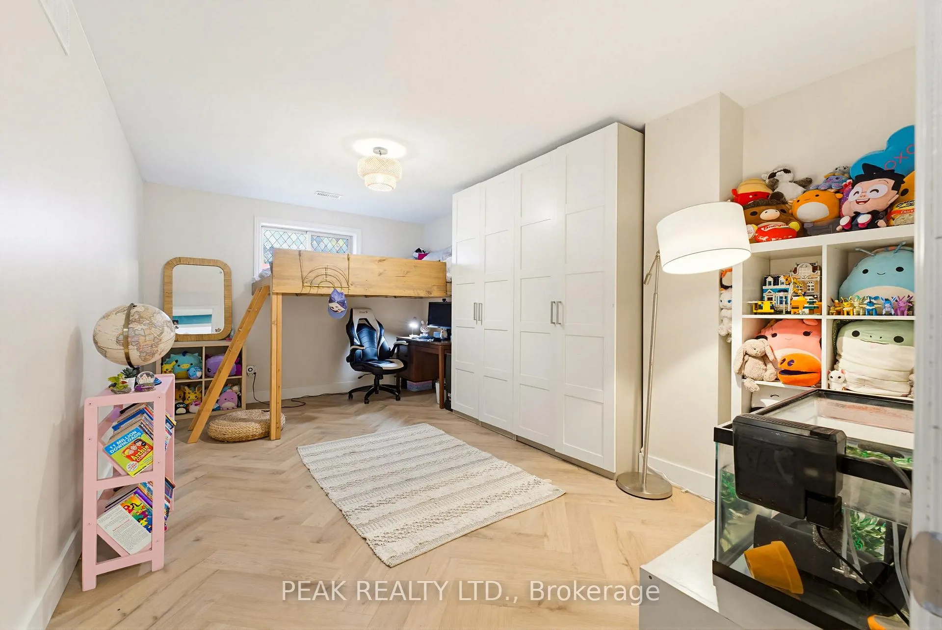 Photo 24 of 118 Willits Crescent, Brant, South Dumfries — HOMEH