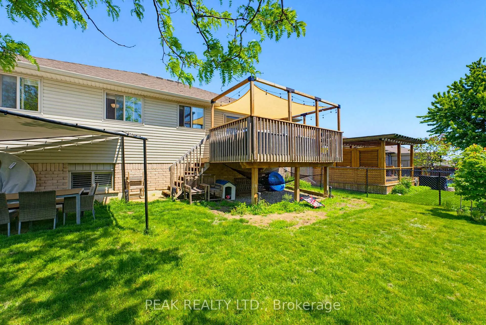 Photo 28 of 118 Willits Crescent, Brant, South Dumfries — HOMEH
