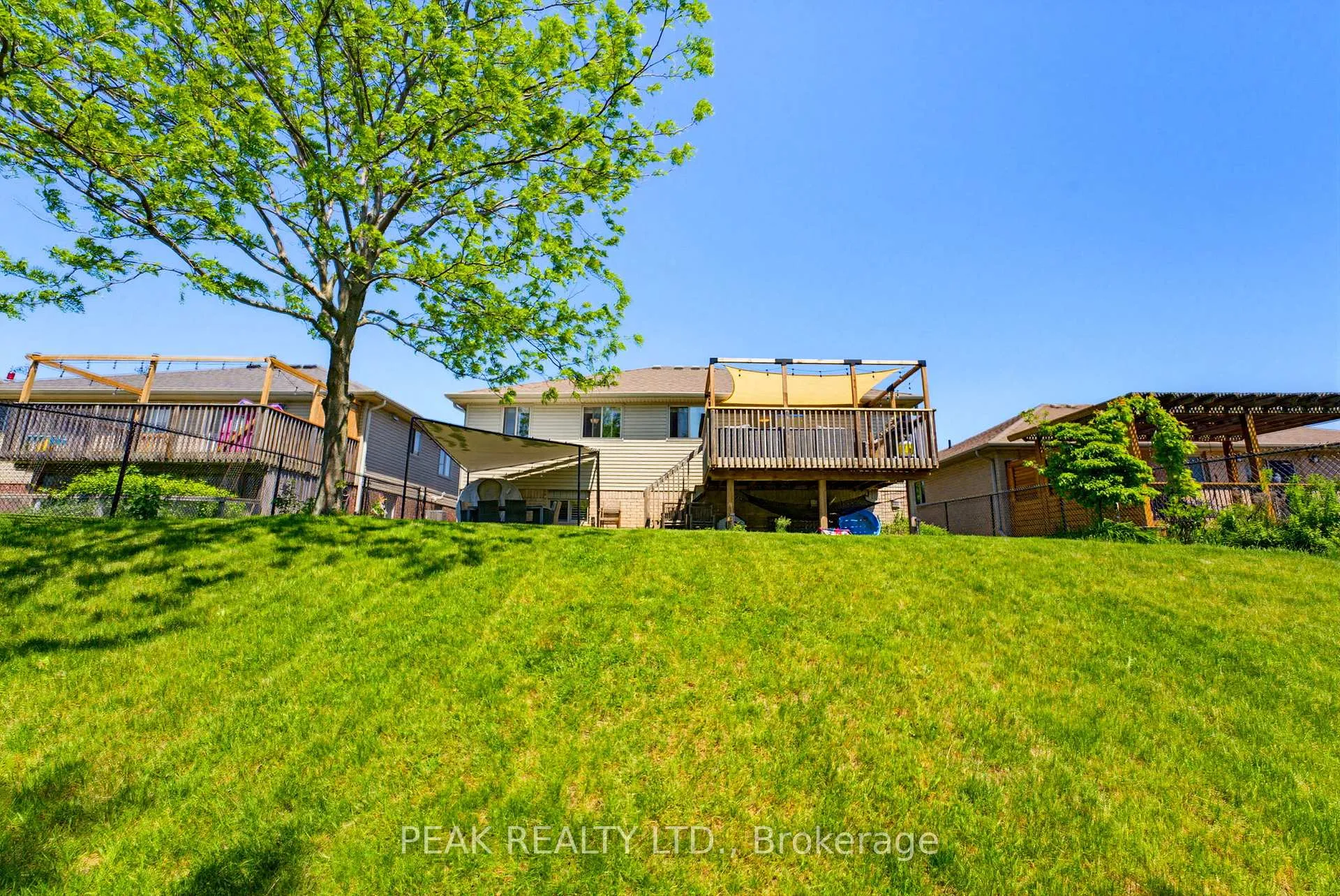 Photo 29 of 118 Willits Crescent, Brant, South Dumfries — HOMEH