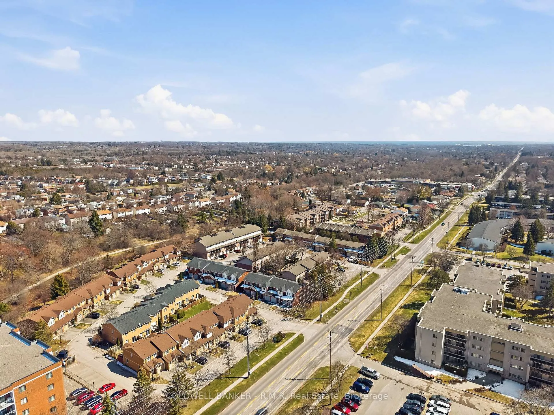 Photo 5 of Unit 12, 811 Wilson Road N, Oshawa, Pinecrest — HOMEH