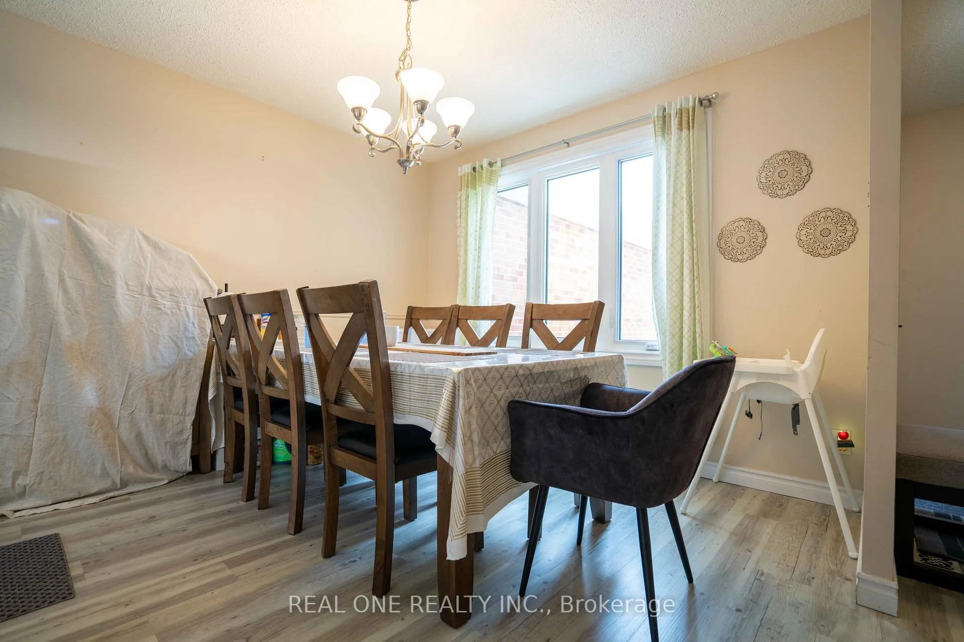 Photo 4 of Unit 2, 407 Keats Way, Waterloo, Beechwood West — HOMEH