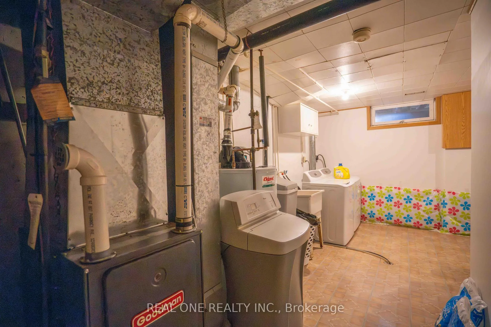 Photo 15 of Unit 2, 407 Keats Way, Waterloo, Beechwood West — HOMEH