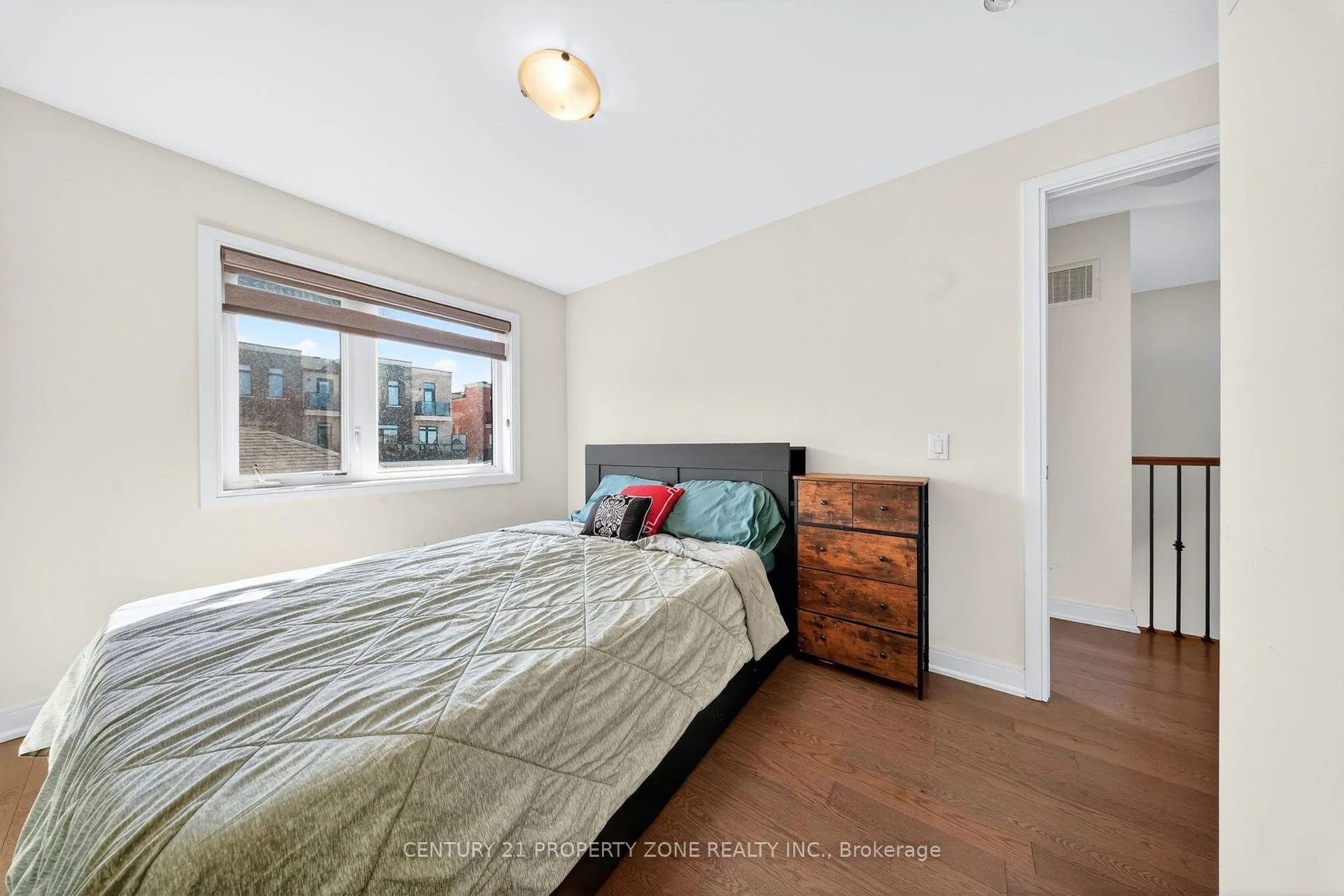 Photo 31 of Unit 303, 22 Miltary Crescent E, Brampton, Westgate — HOMEH