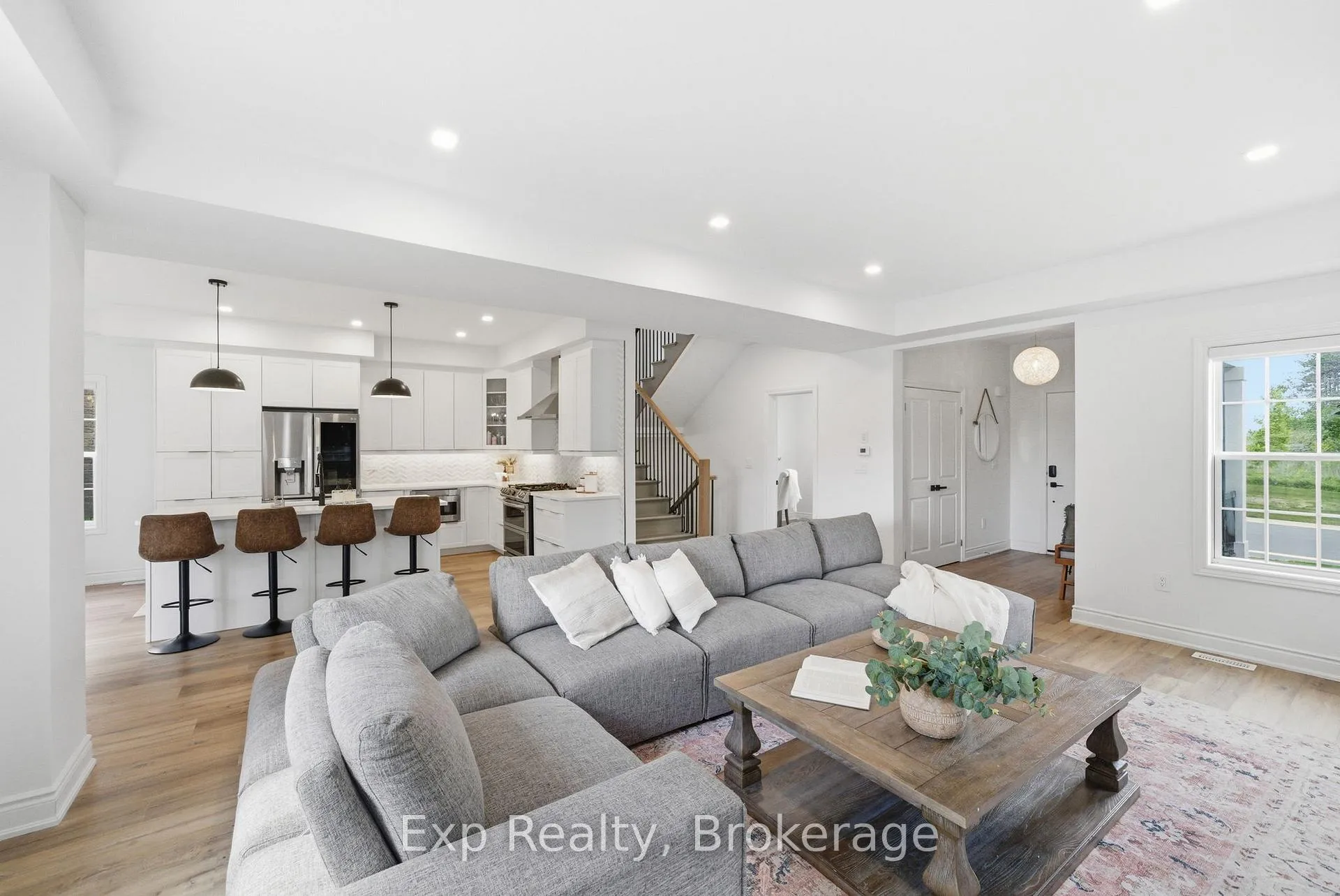 Photo 9 of 661 Wilkins Gate, Cobourg — HOMEH