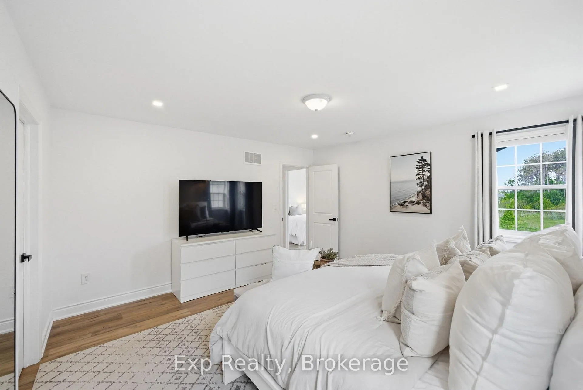 Photo 19 of 661 Wilkins Gate, Cobourg — HOMEH