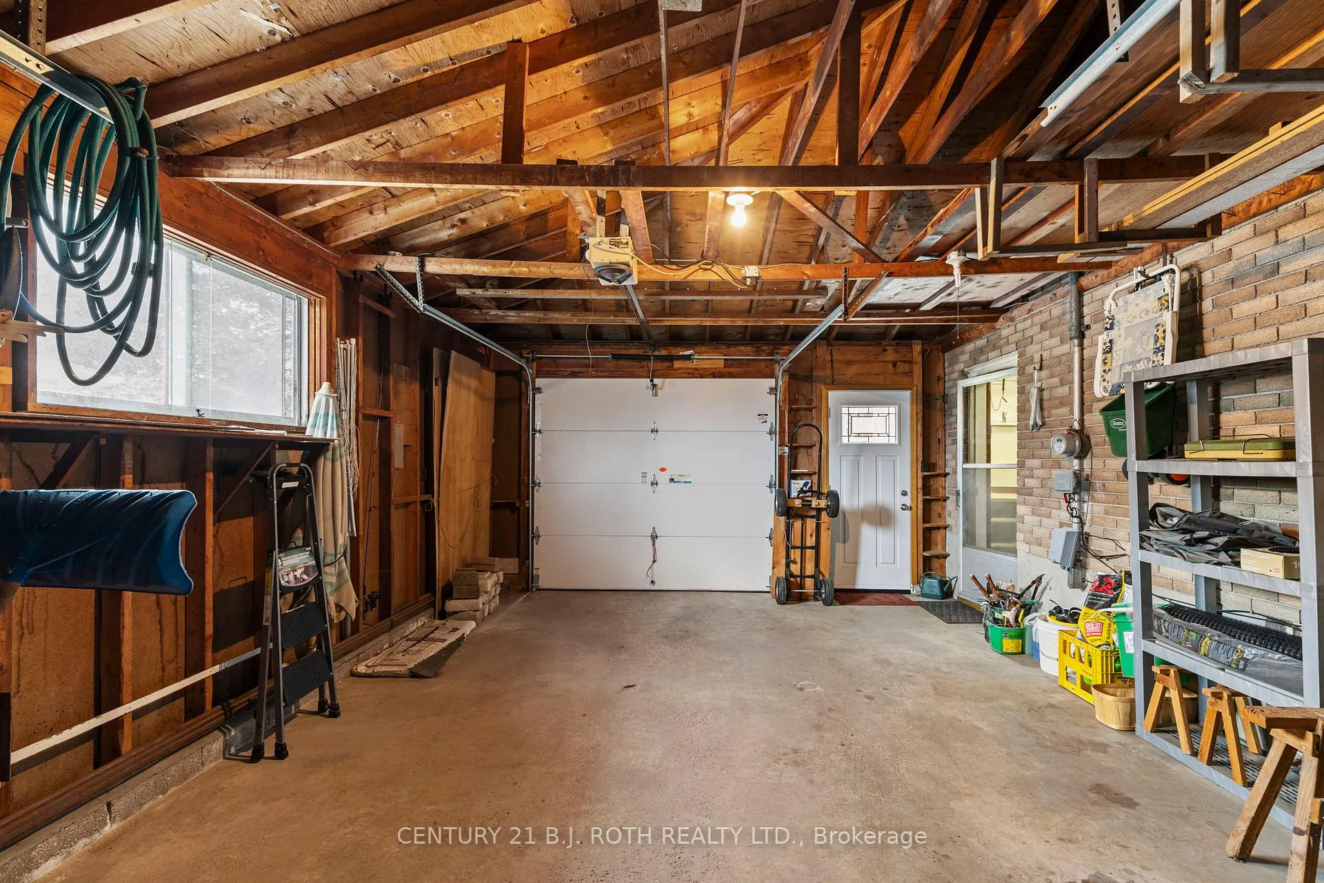 Photo 26 of 68 Fourth Street, Orillia — HOMEH