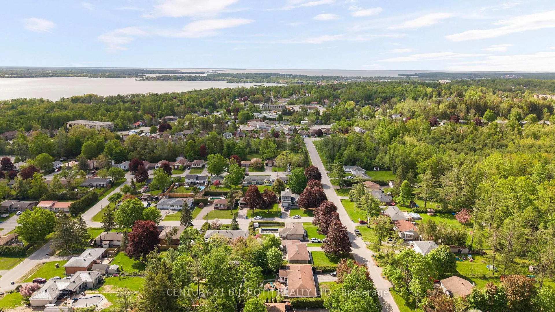 Photo 29 of 68 Fourth Street, Orillia — HOMEH