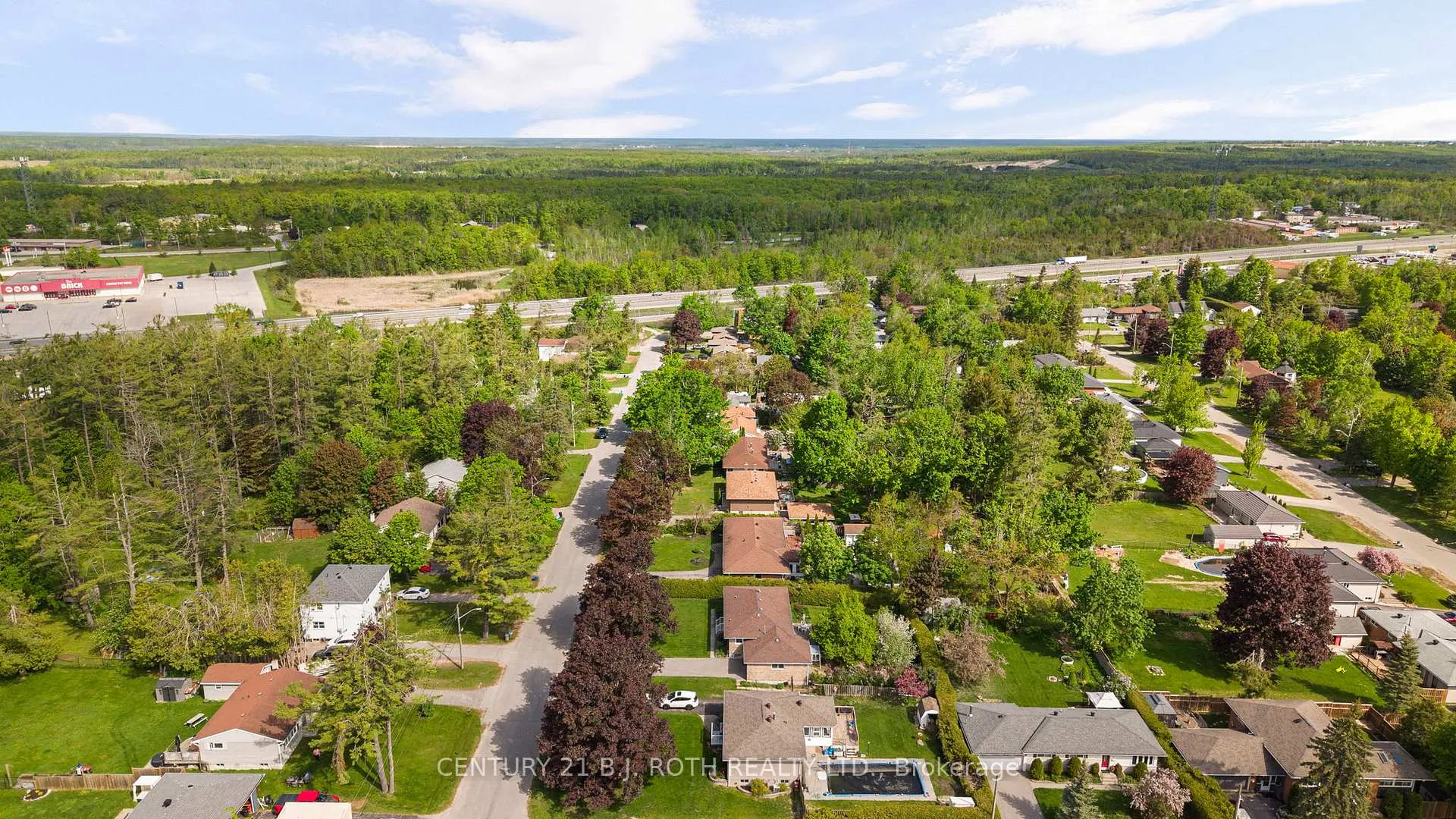Photo 31 of 68 Fourth Street, Orillia — HOMEH