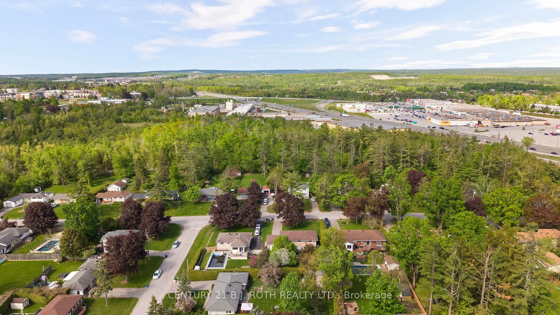 Photo 32 of 68 Fourth Street, Orillia — HOMEH