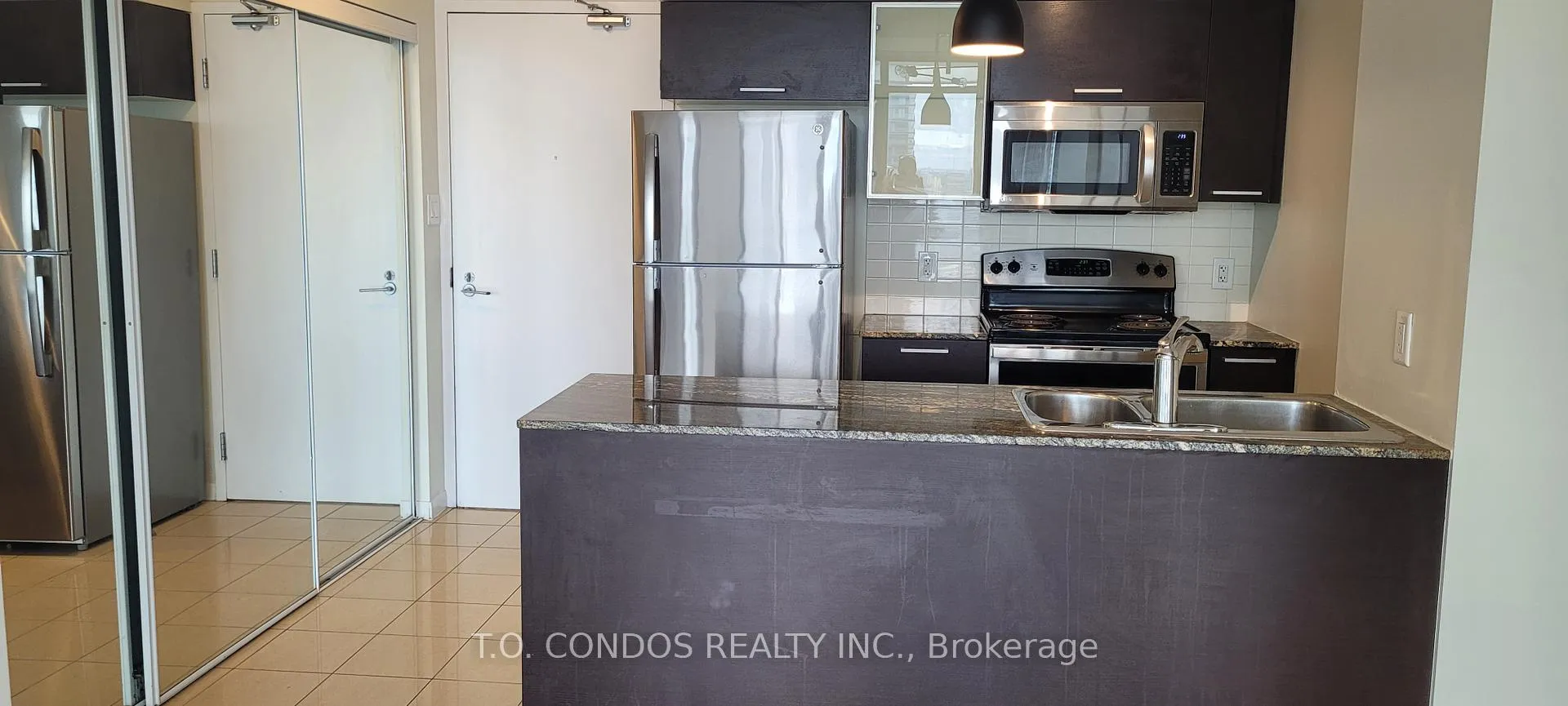 Photo 4 of Unit 3801, 38 Grenville Street, Toronto, Bay Street Corridor — HOMEH