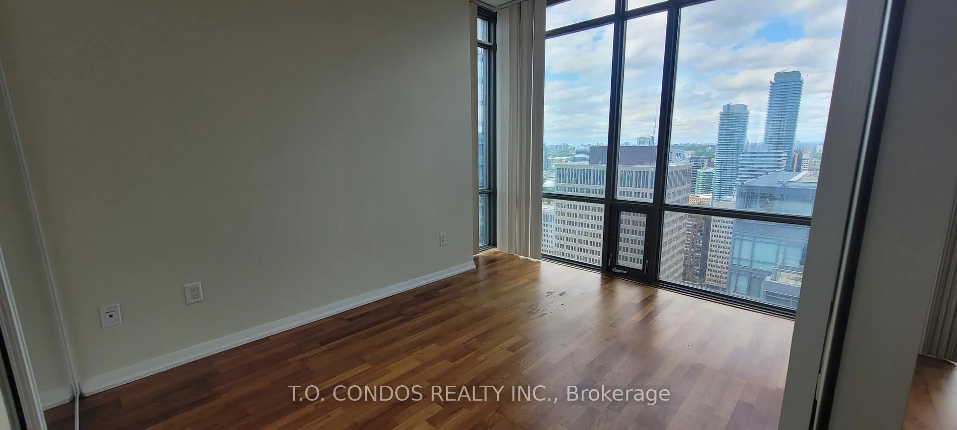 Photo 7 of Unit 3801, 38 Grenville Street, Toronto, Bay Street Corridor — HOMEH