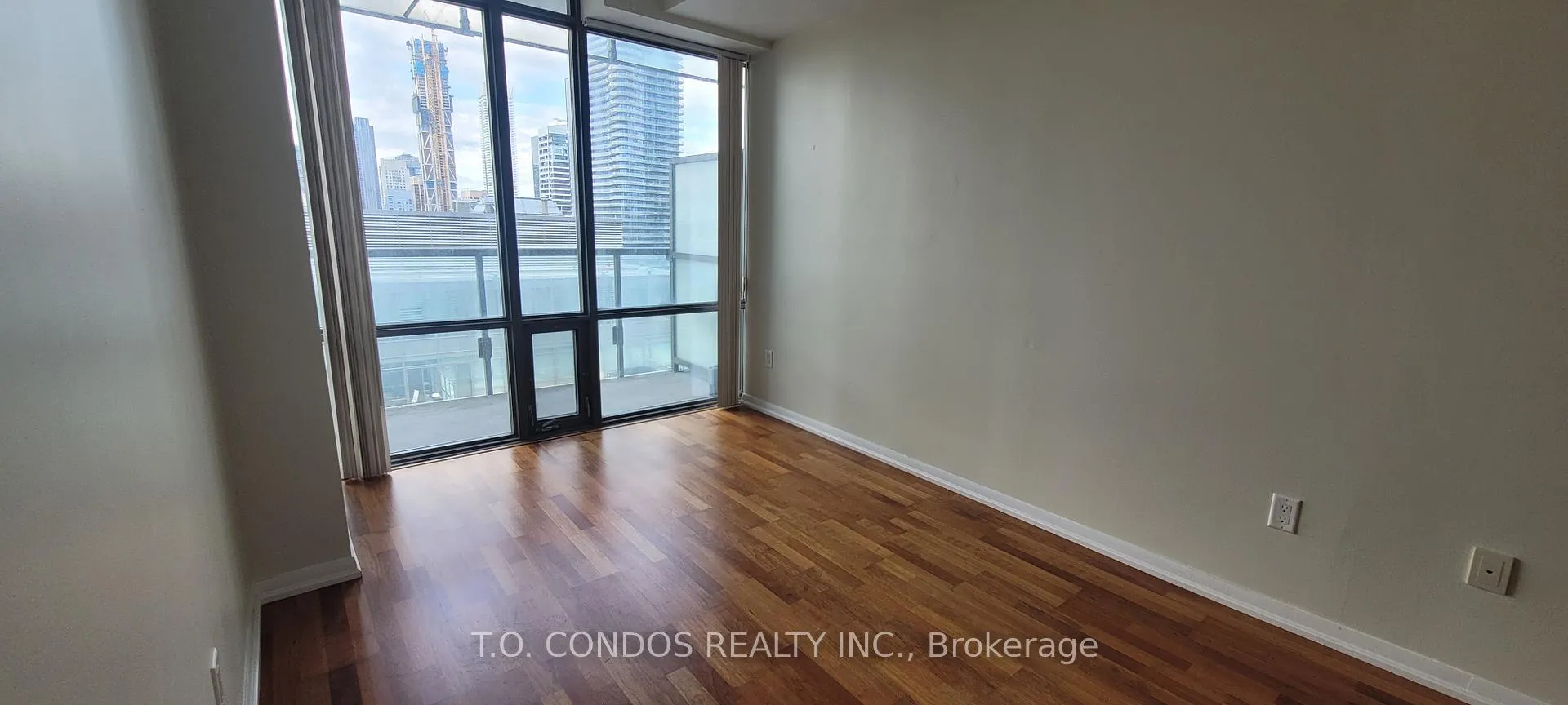 Photo 10 of Unit 3801, 38 Grenville Street, Toronto, Bay Street Corridor — HOMEH