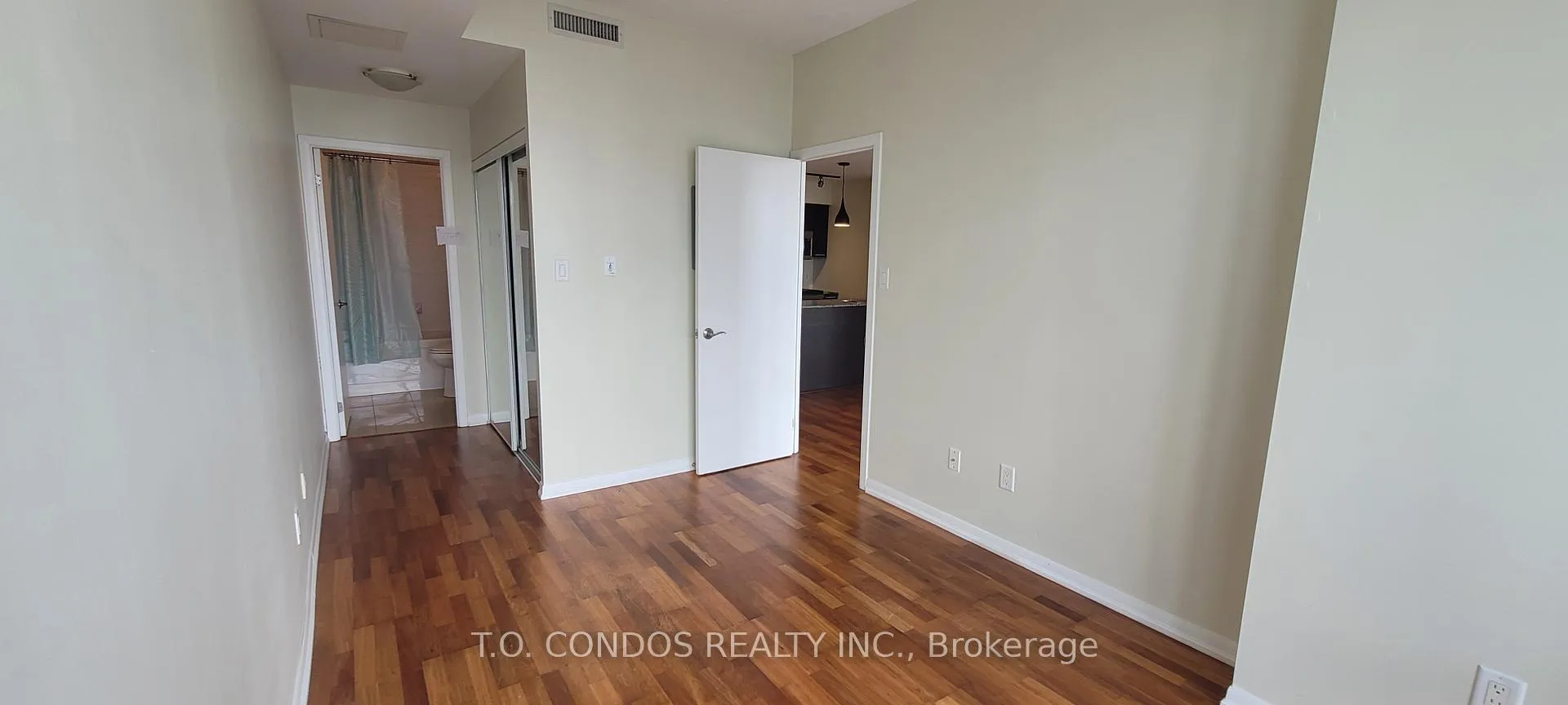 Photo 11 of Unit 3801, 38 Grenville Street, Toronto, Bay Street Corridor — HOMEH