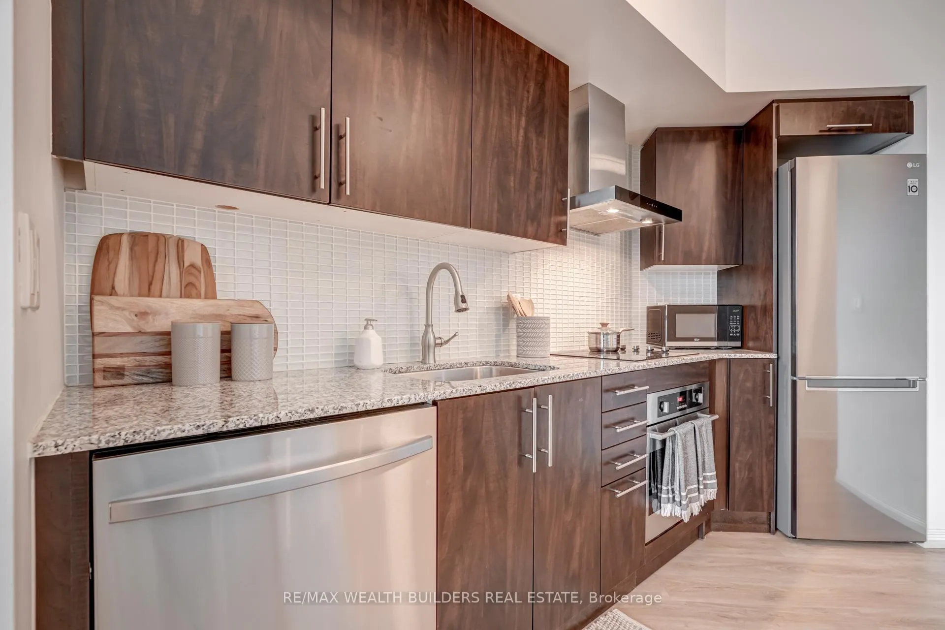 Photo 10 of Unit 1510, 352 Front Street W, Toronto, Waterfront Communities — HOMEH