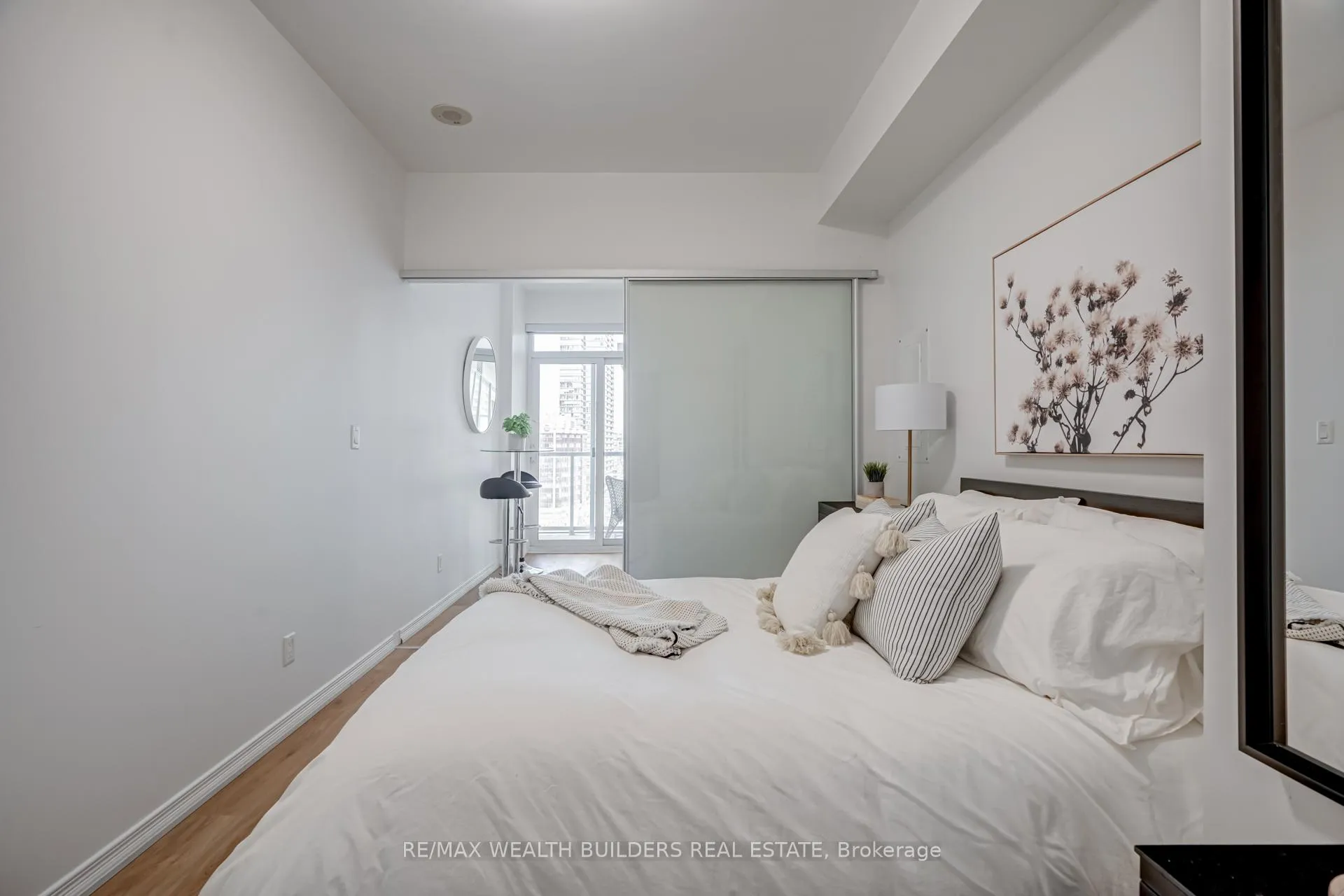 Photo 15 of Unit 1510, 352 Front Street W, Toronto, Waterfront Communities — HOMEH