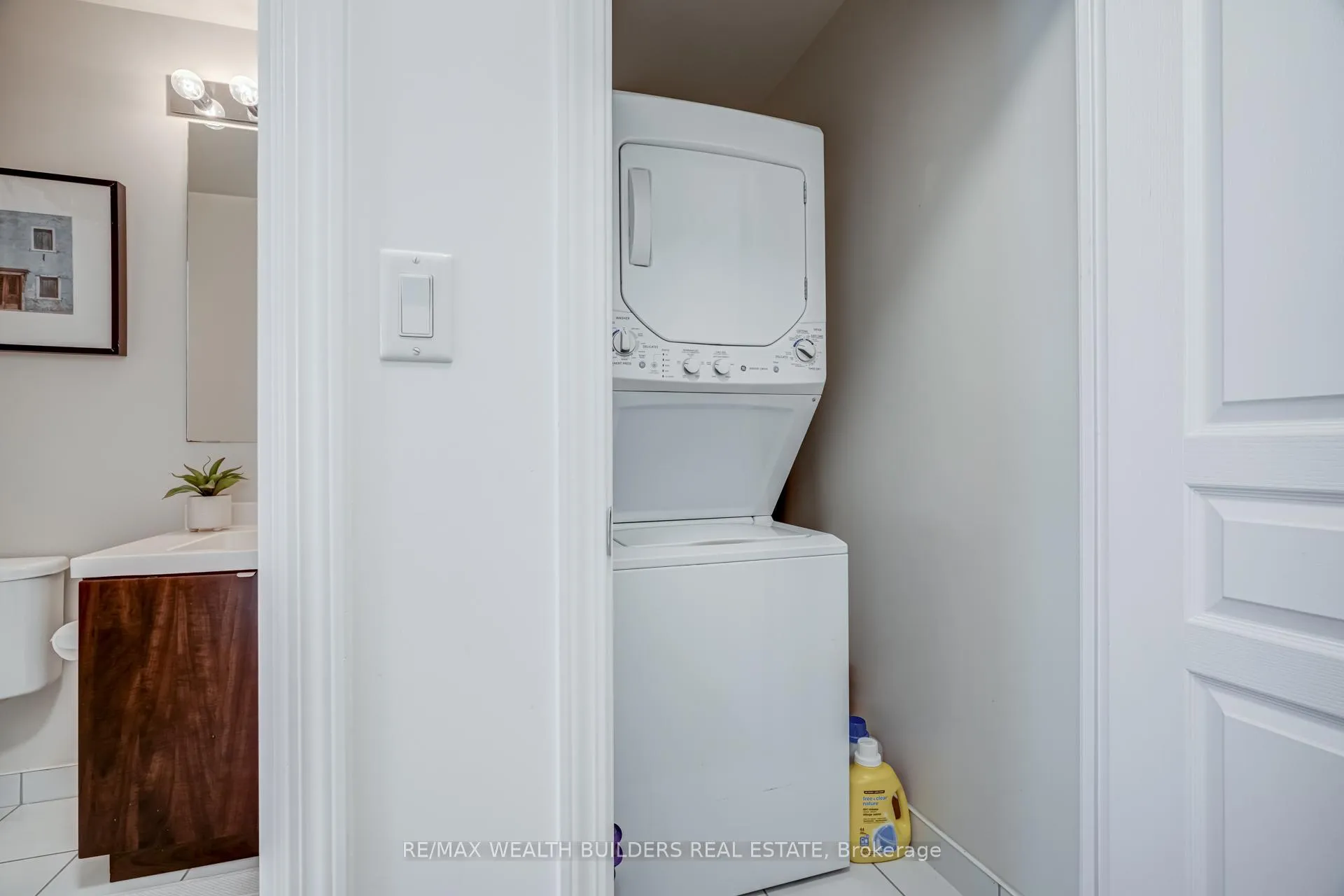 Photo 17 of Unit 1510, 352 Front Street W, Toronto, Waterfront Communities — HOMEH