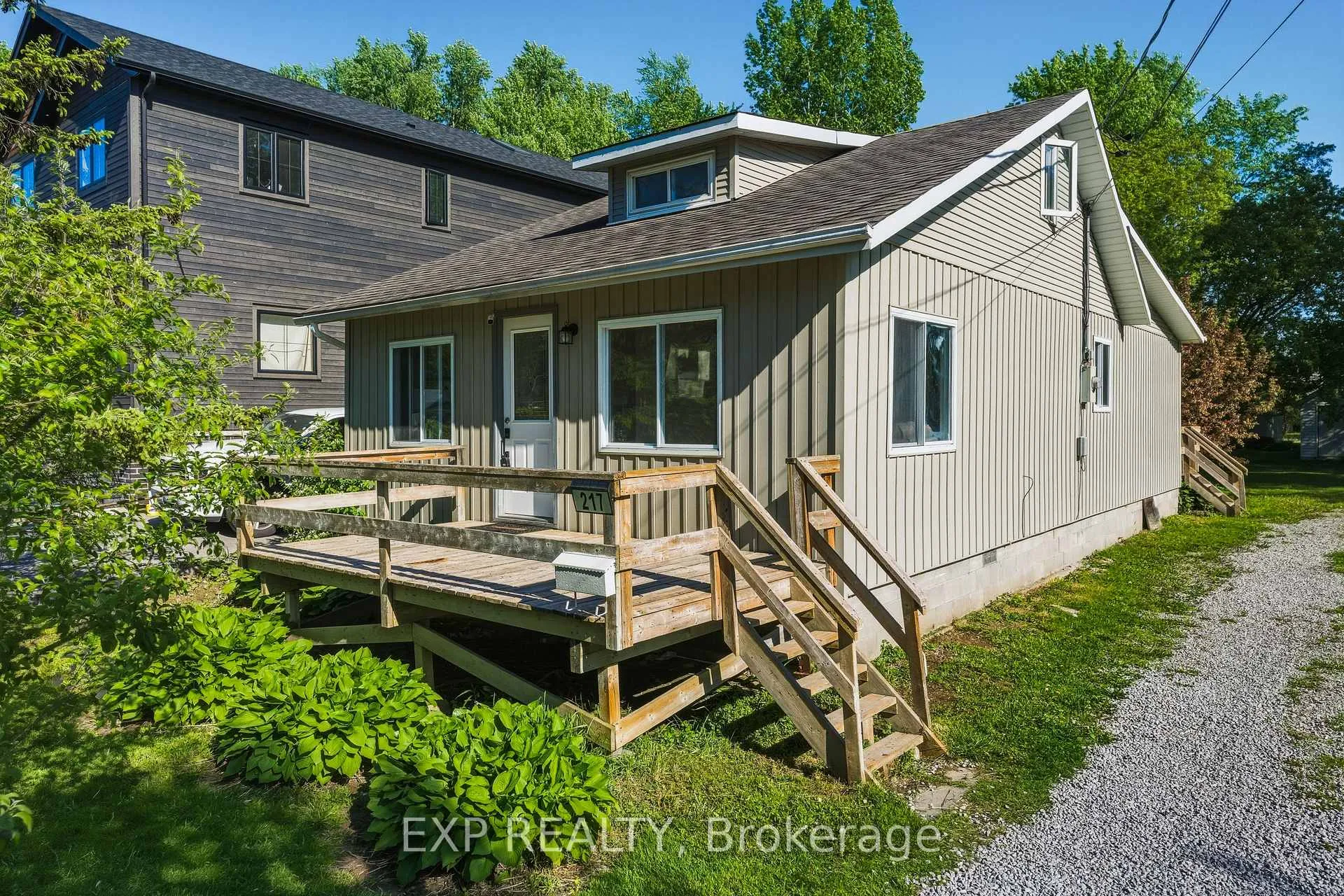 Photo 1 of 217 Bayview Avenue, Georgina, Keswick South — HOMEH
