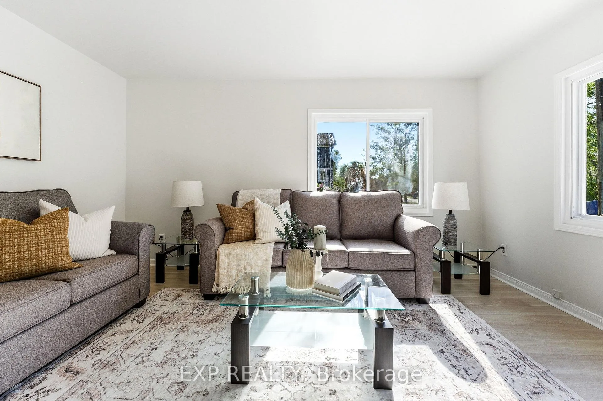 Photo 7 of 217 Bayview Avenue, Georgina, Keswick South — HOMEH