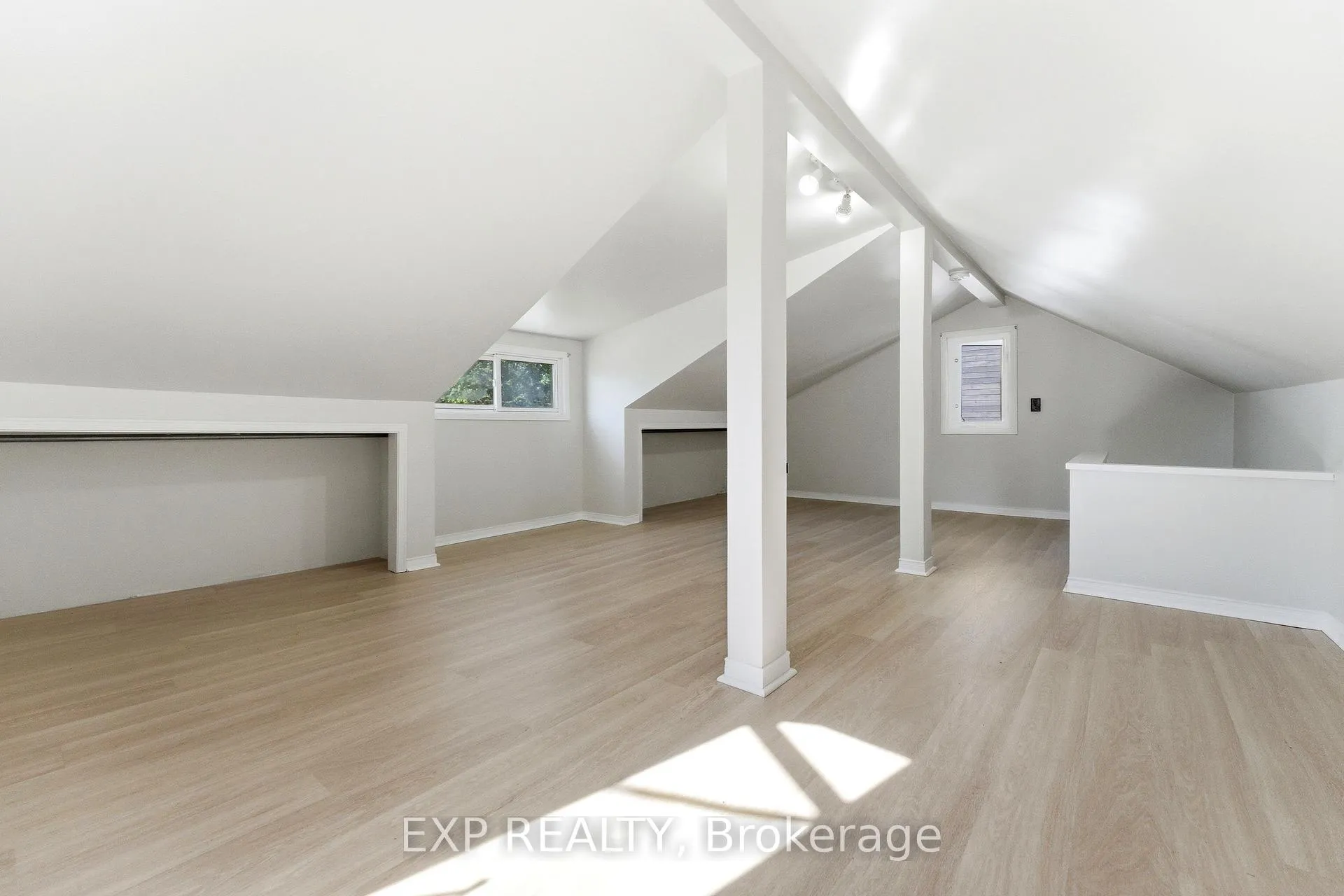 Photo 29 of 217 Bayview Avenue, Georgina, Keswick South — HOMEH