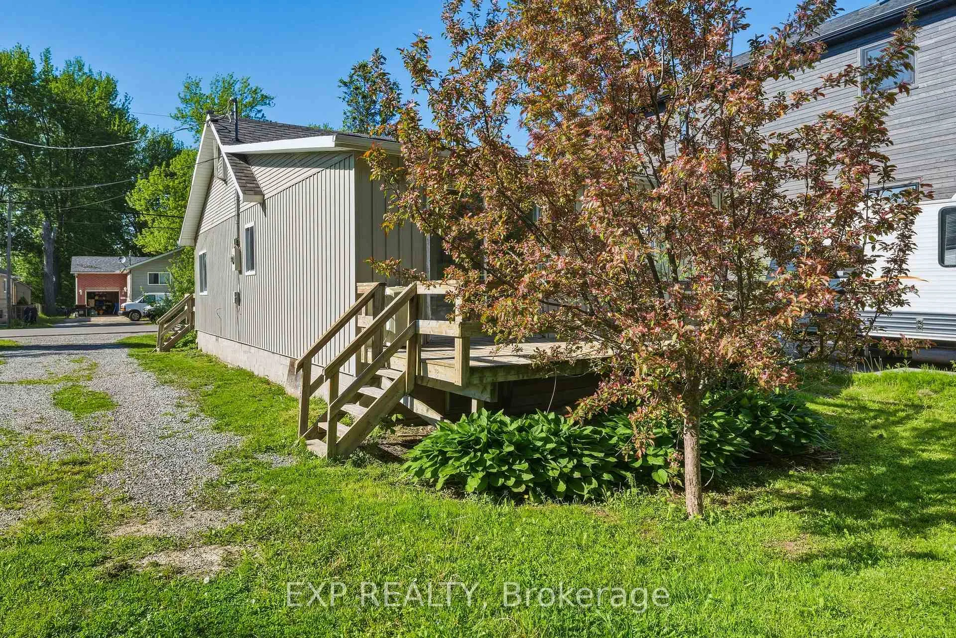 Photo 35 of 217 Bayview Avenue, Georgina, Keswick South — HOMEH