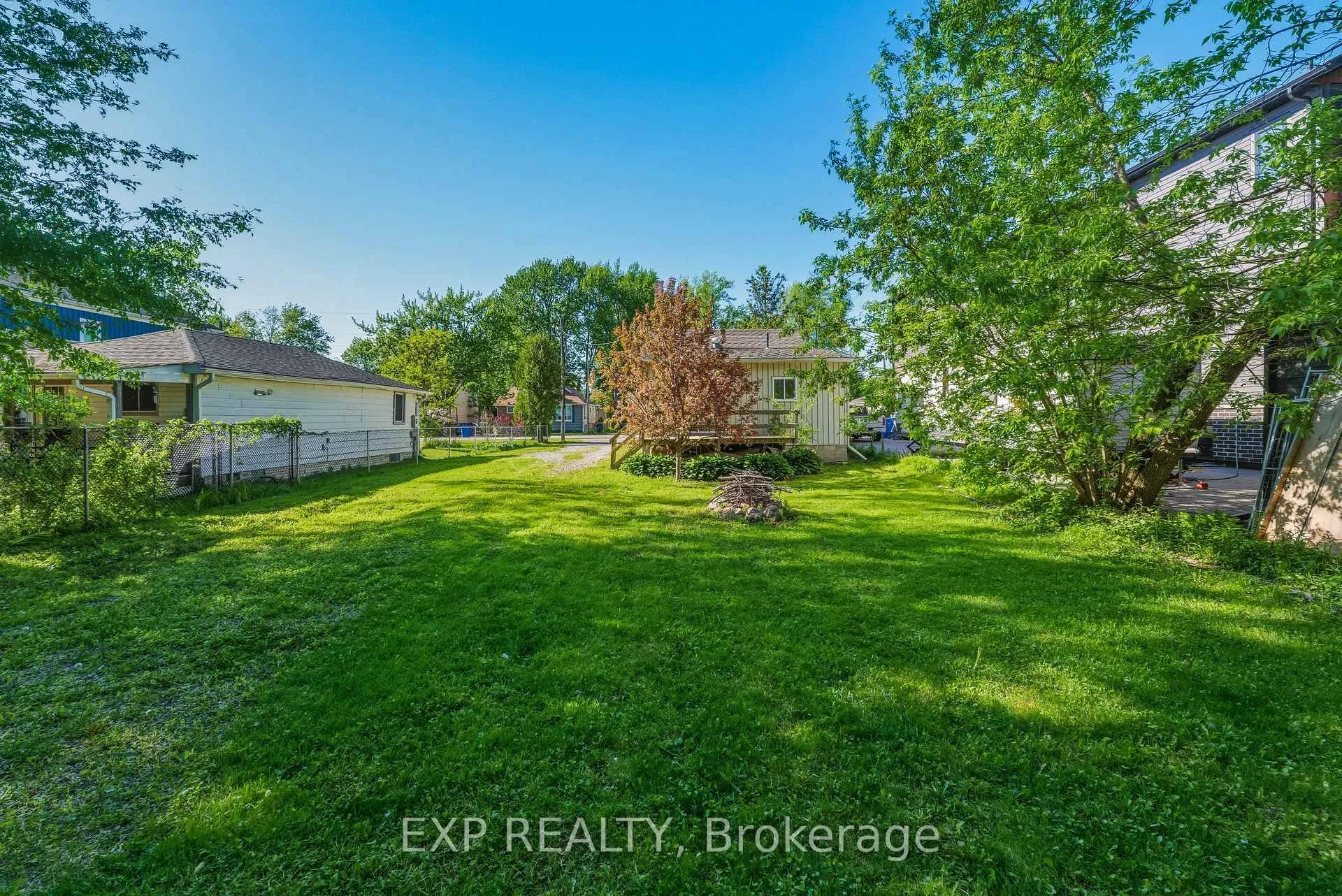 Photo 44 of 217 Bayview Avenue, Georgina, Keswick South — HOMEH