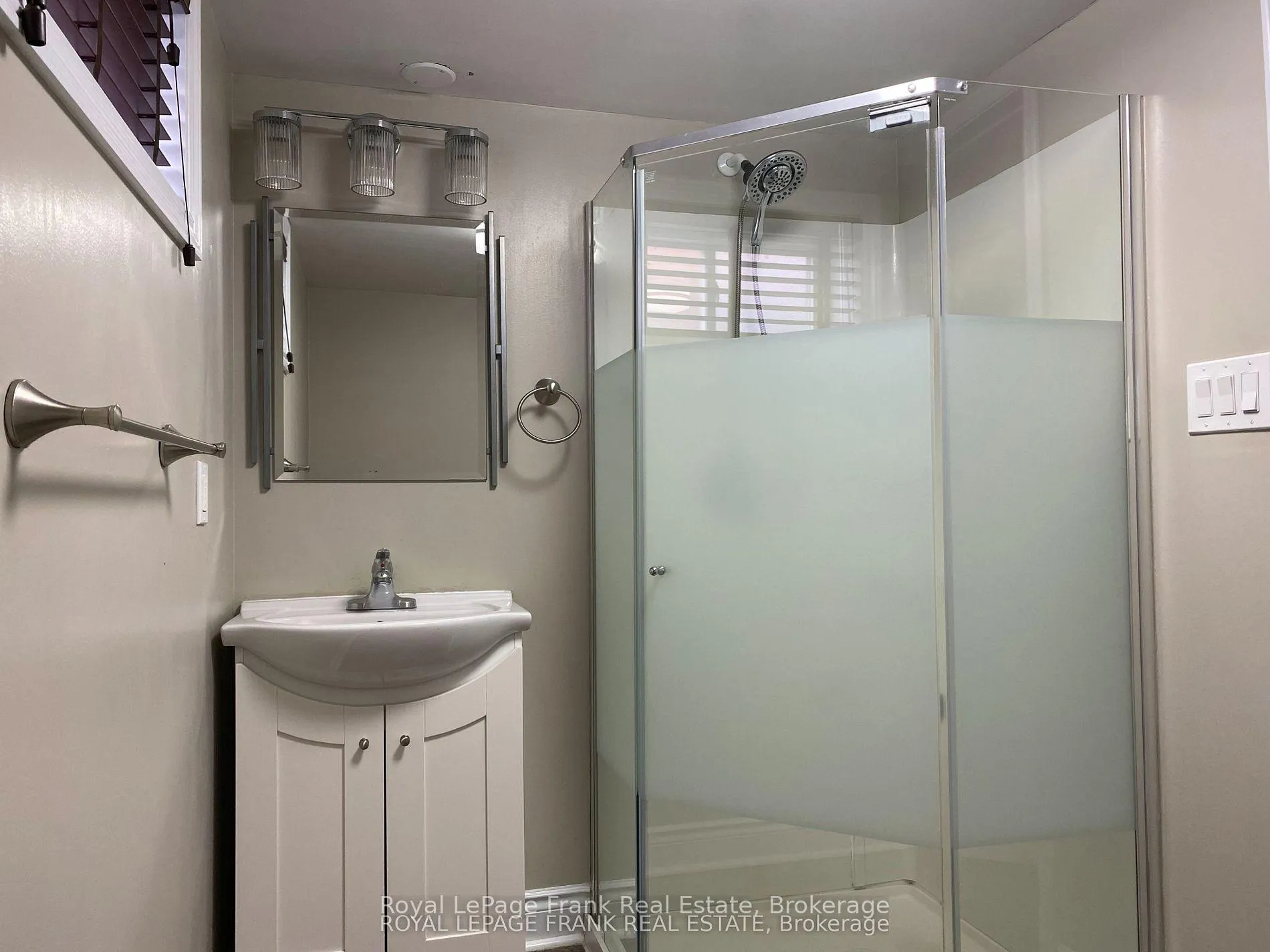 Photo 12 of Unit Basement, 459 Colborne Street E, Oshawa, O'Neill — HOMEH