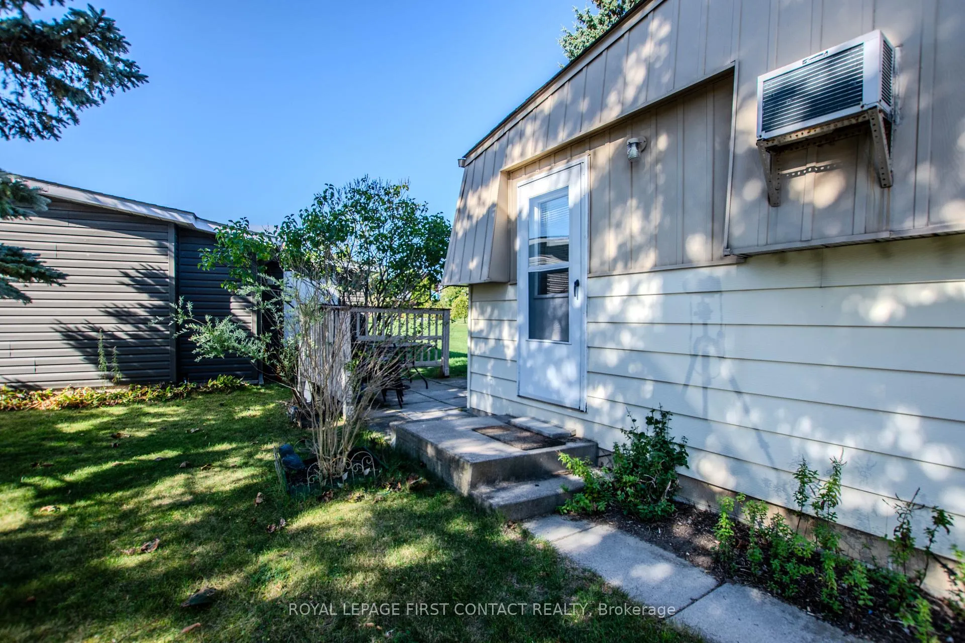 Photo 24 of 2 Norris Arm, Innisfil, Rural Innisfil — HOMEH