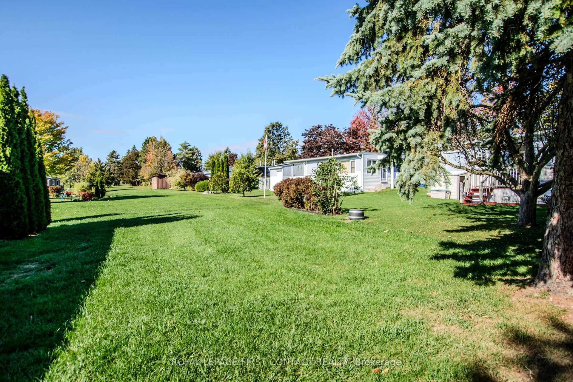Photo 25 of 2 Norris Arm, Innisfil, Rural Innisfil — HOMEH