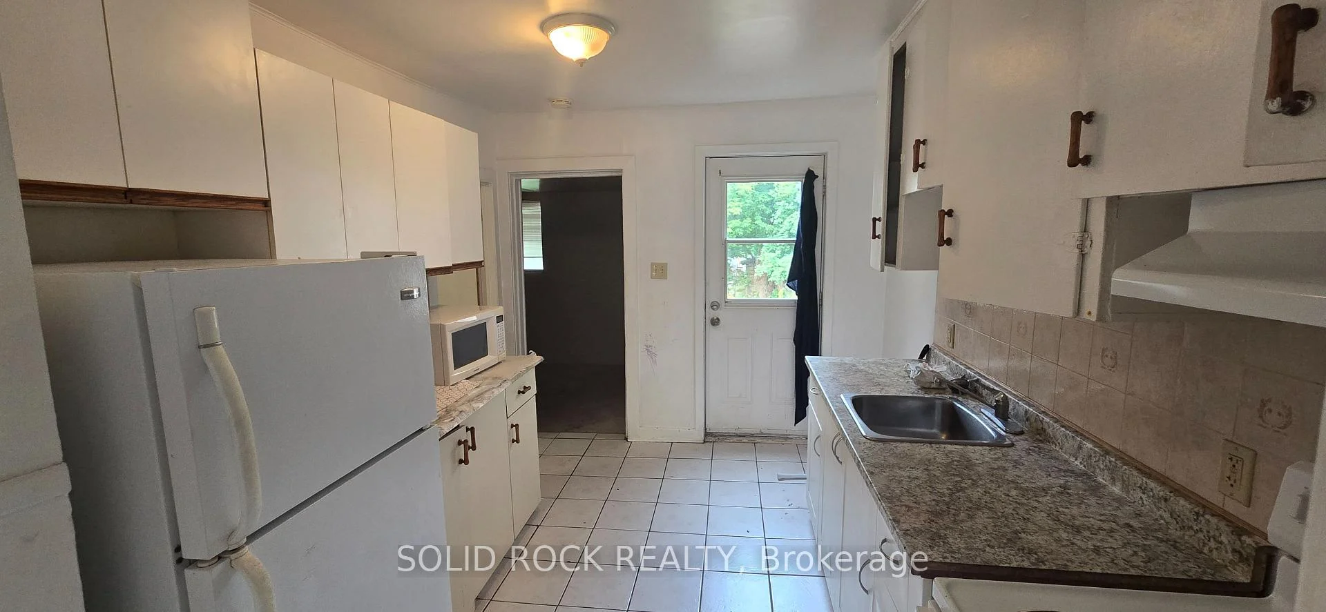 Photo 11 of 89 Marier Avenue, Ottawa, Vanier — HOMEH
