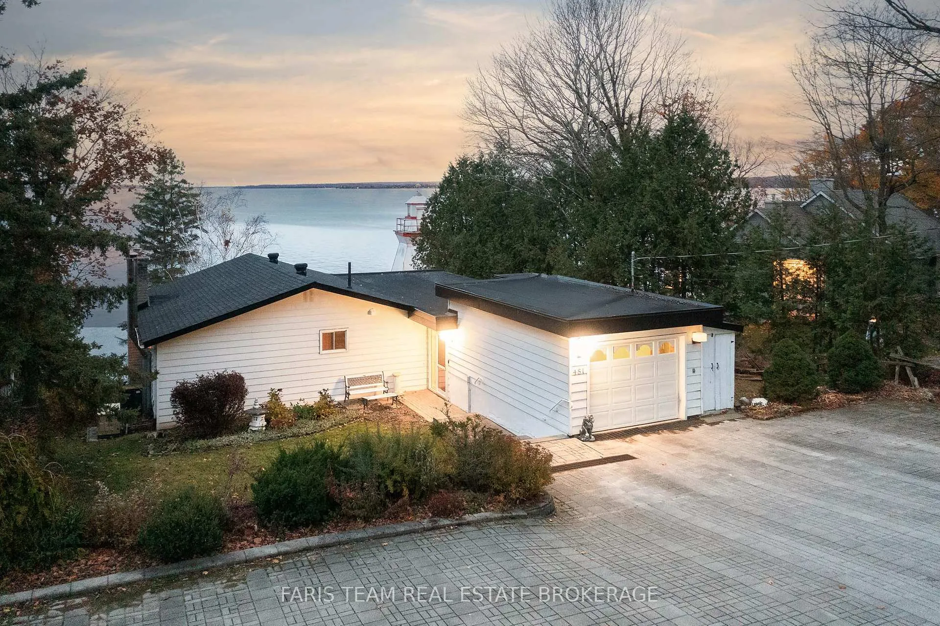 Photo 2 of 481 Islandview Lane, Midland — HOMEH