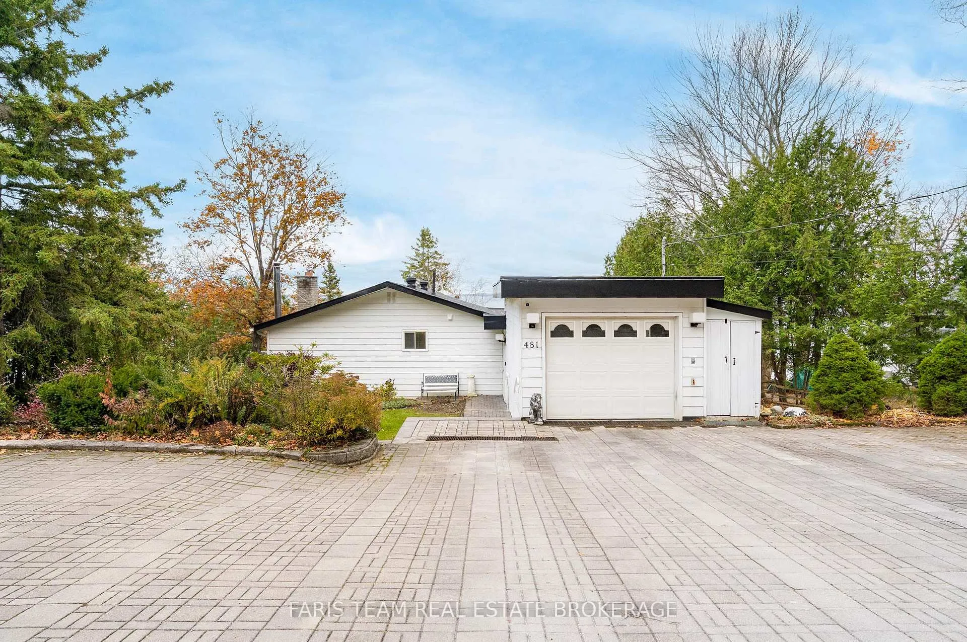 Photo 4 of 481 Islandview Lane, Midland — HOMEH