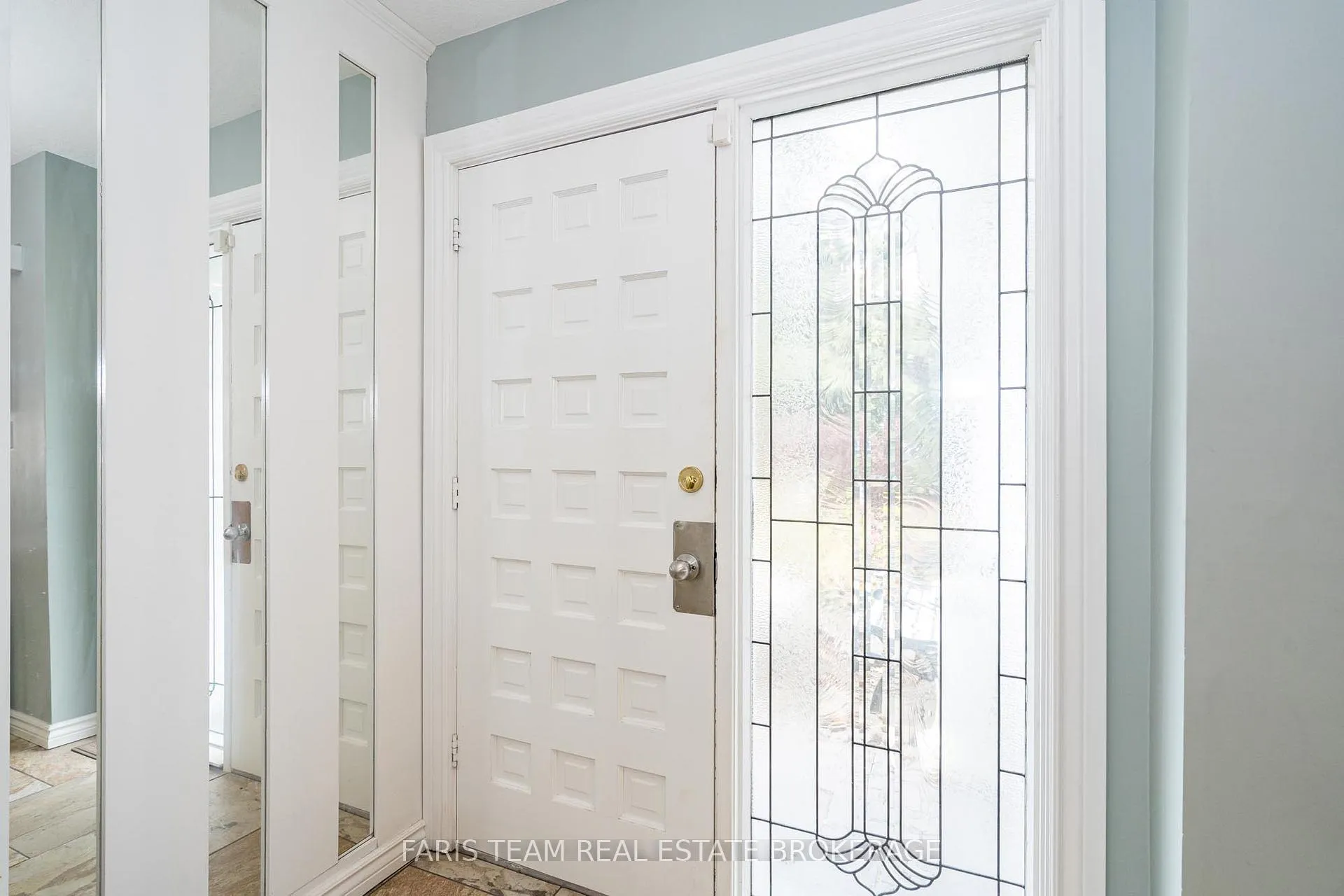 Photo 6 of 481 Islandview Lane, Midland — HOMEH