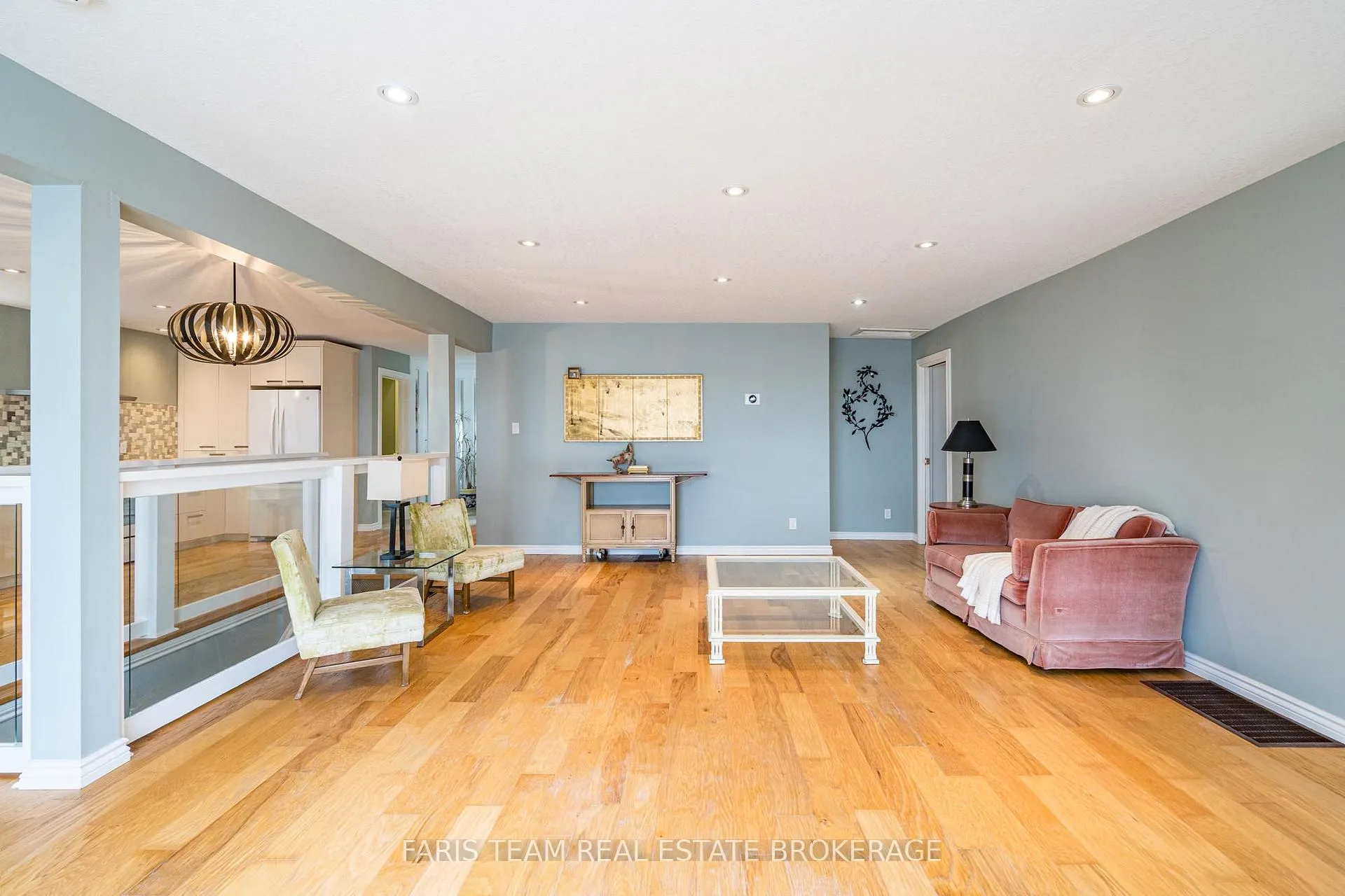 Photo 13 of 481 Islandview Lane, Midland — HOMEH