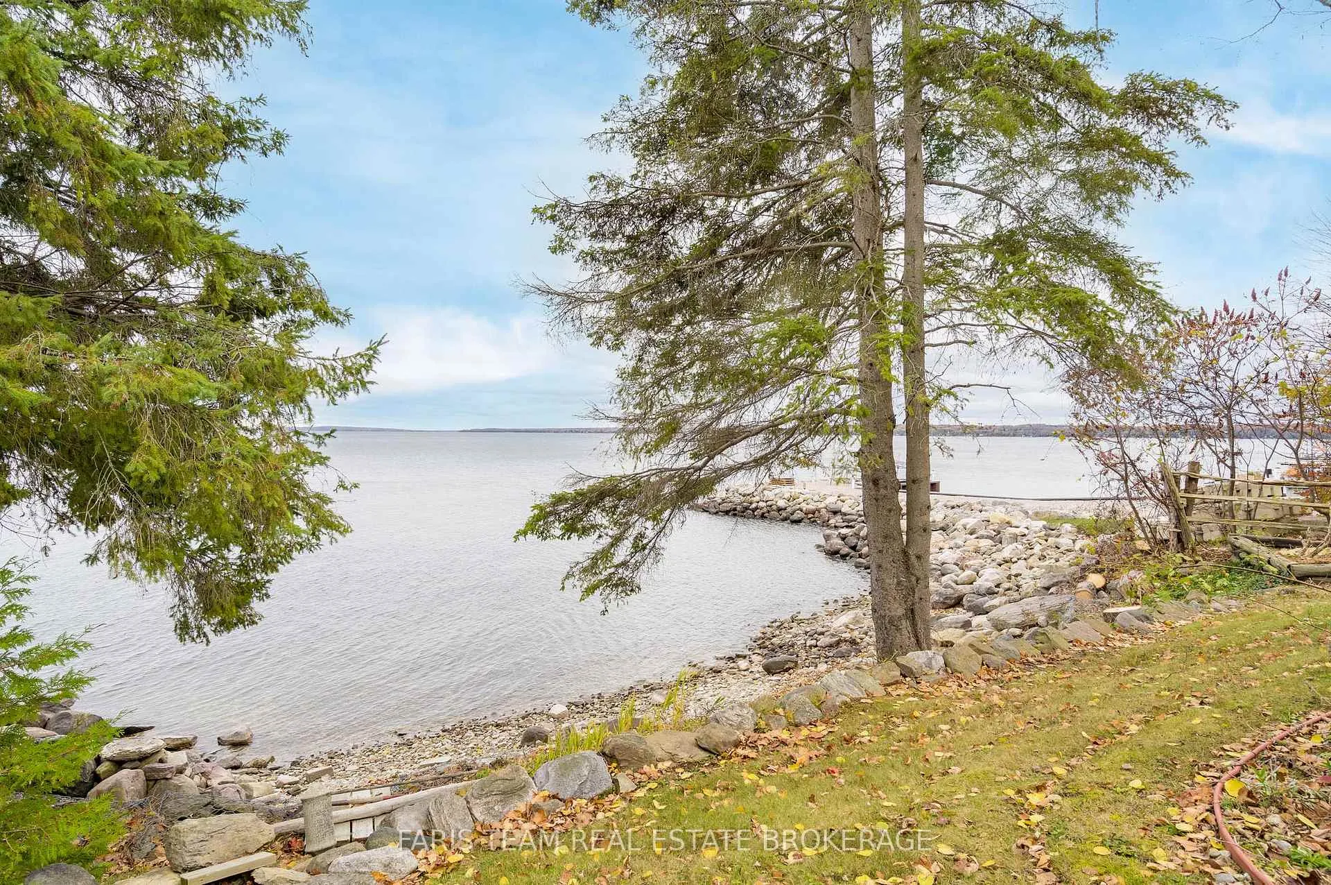 Photo 33 of 481 Islandview Lane, Midland — HOMEH
