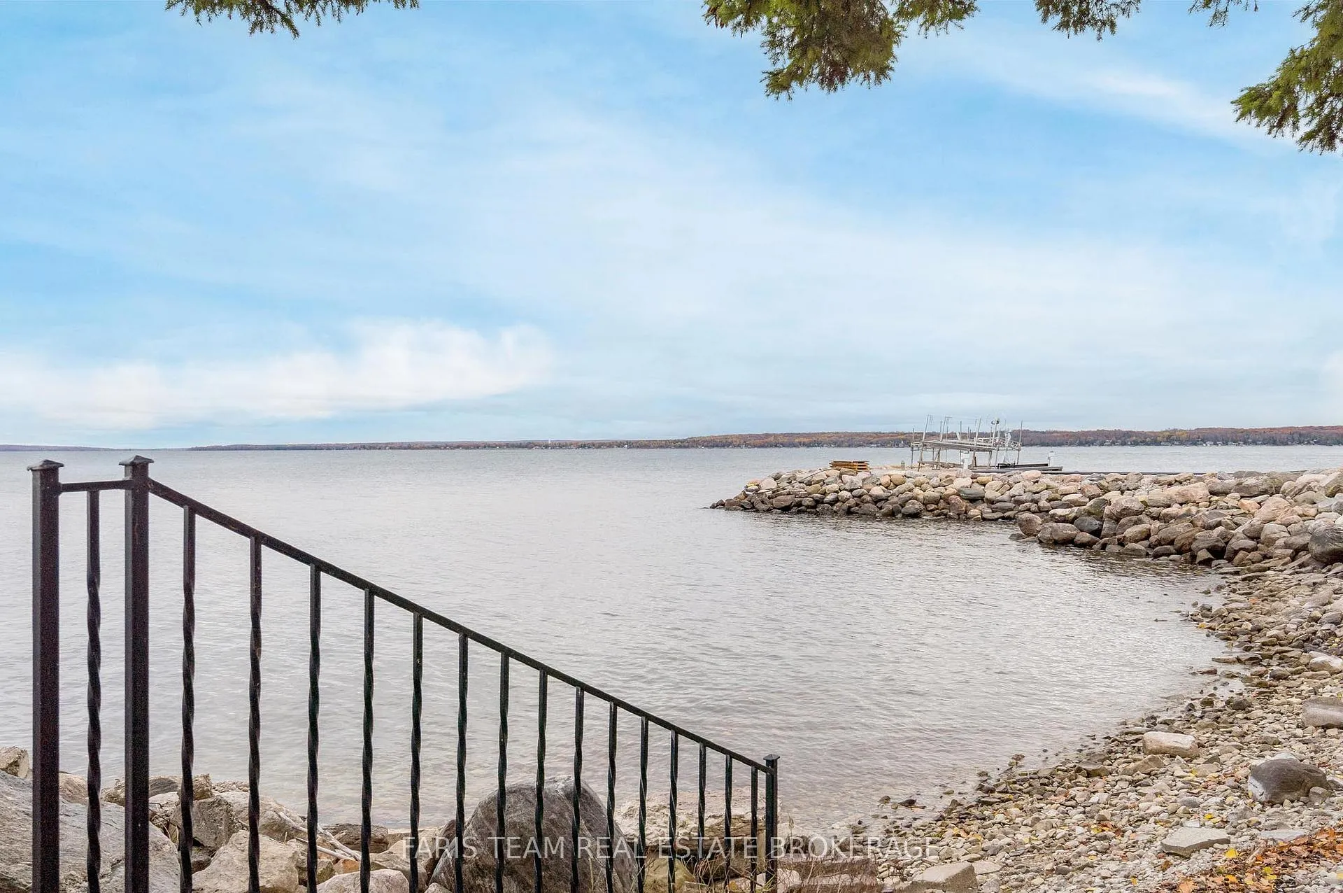 Photo 35 of 481 Islandview Lane, Midland — HOMEH