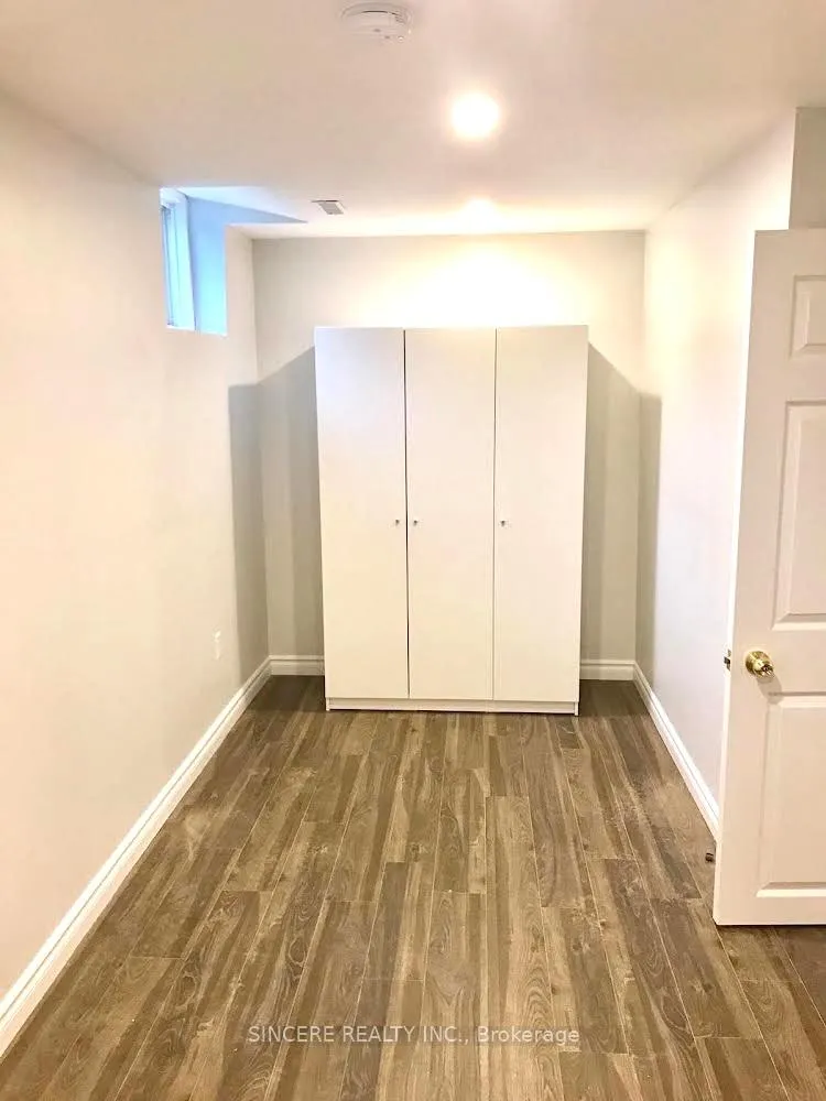 Photo 4 of Unit Lower, 5872 Osprey Boulevard, Mississauga, Lisgar — HOMEH