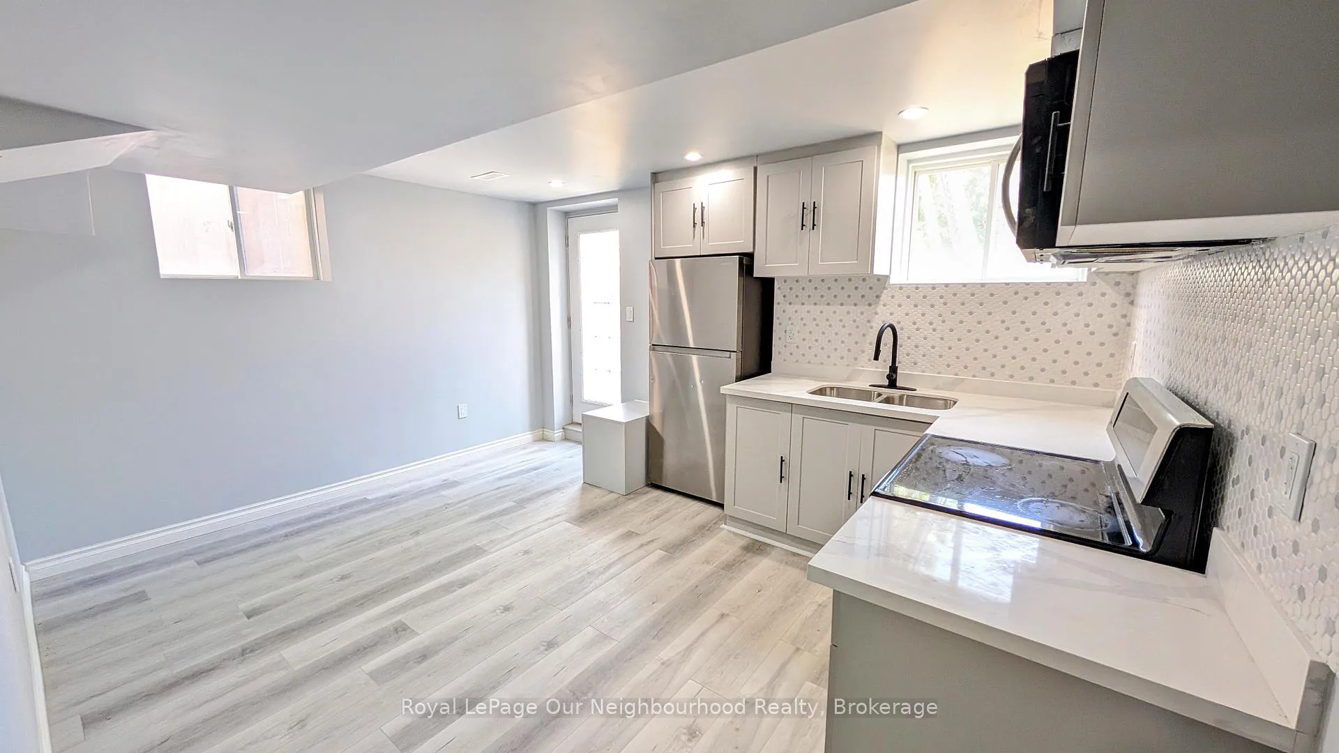 Photo 2 of Unit Lower, 31 Terry Crescent, Clarington, Bowmanville — HOMEH